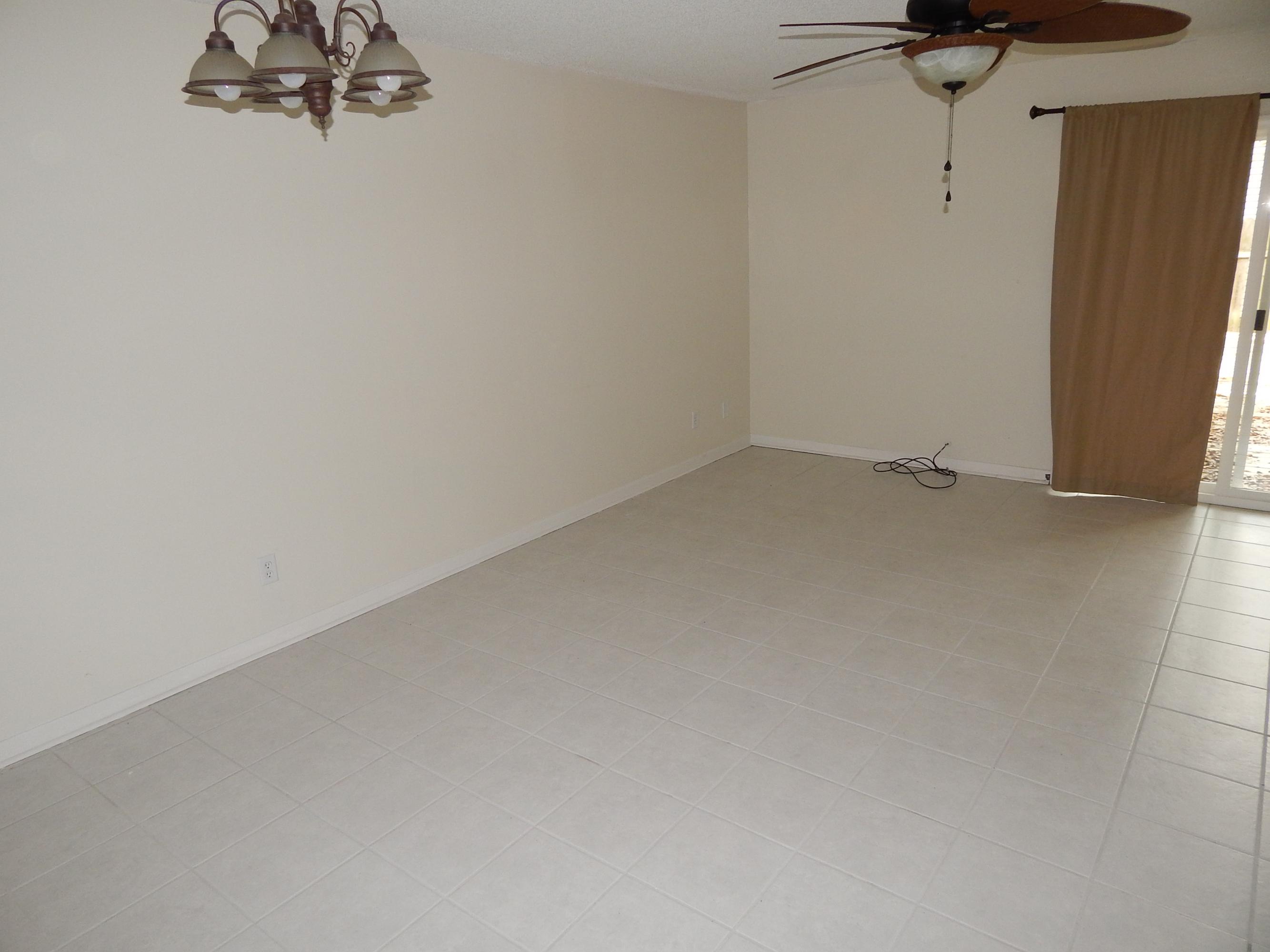 HOWARD GILL REPLAT - Residential