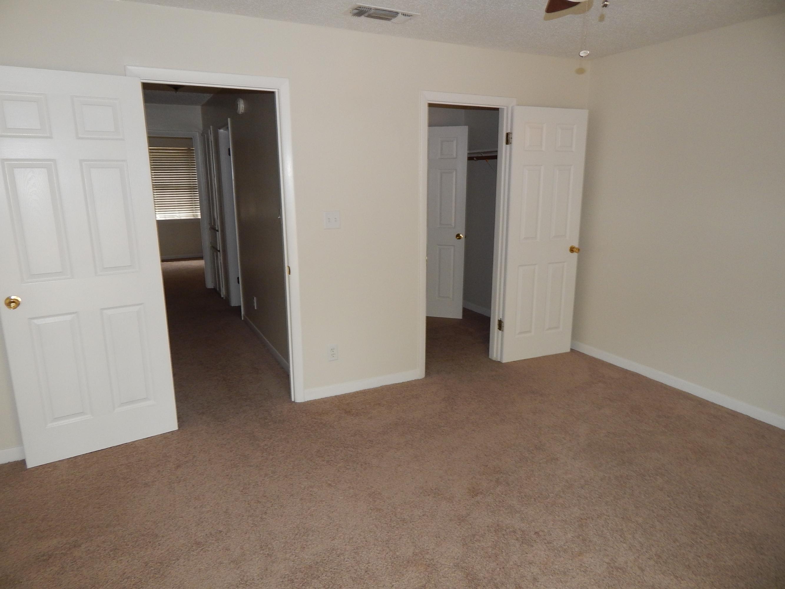 HOWARD GILL REPLAT - Residential