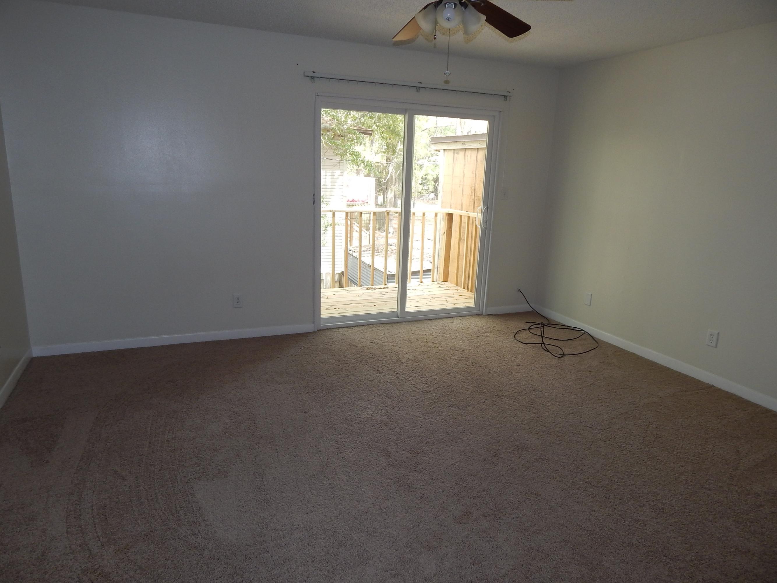 HOWARD GILL REPLAT - Residential