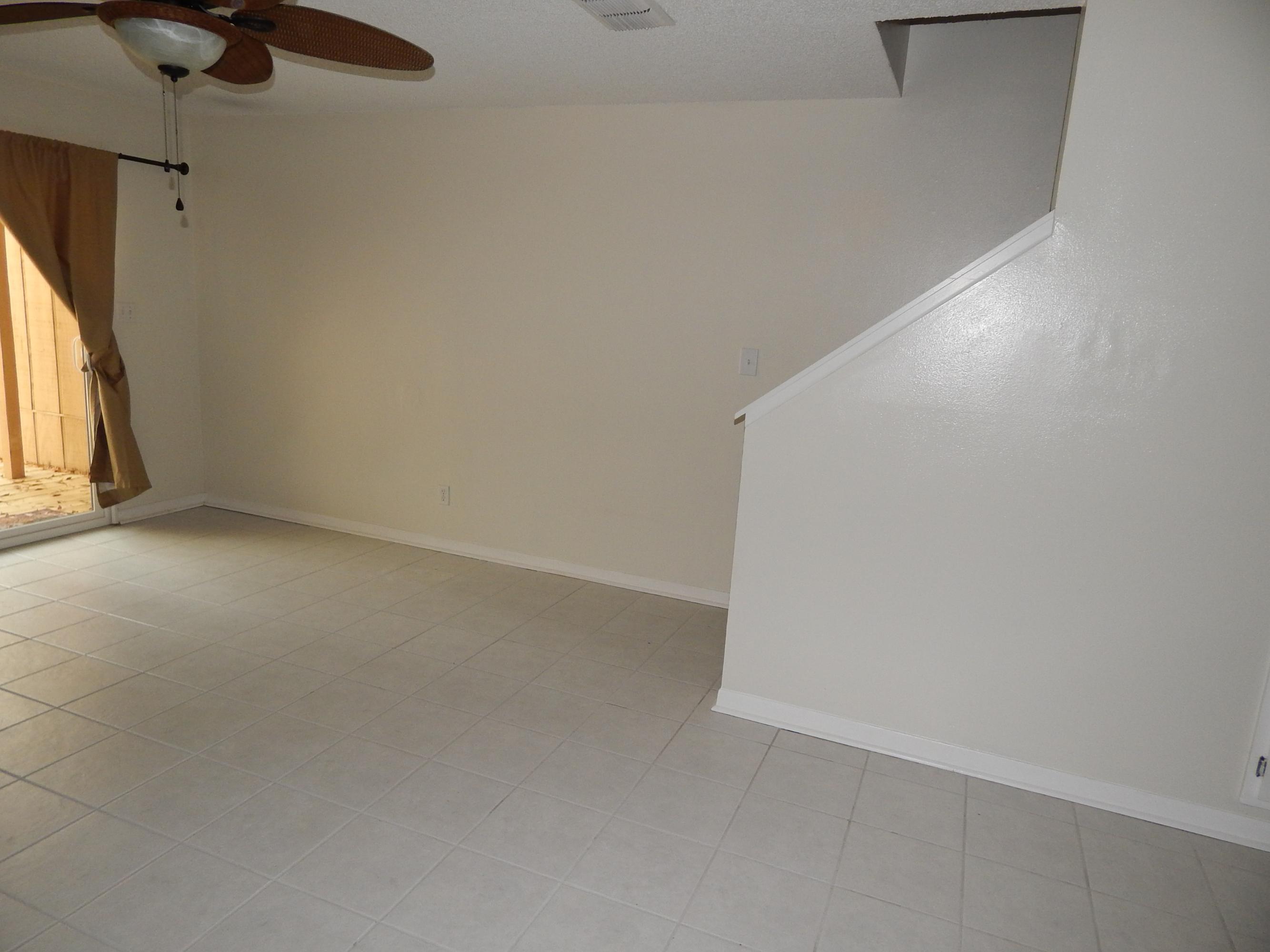 HOWARD GILL REPLAT - Residential