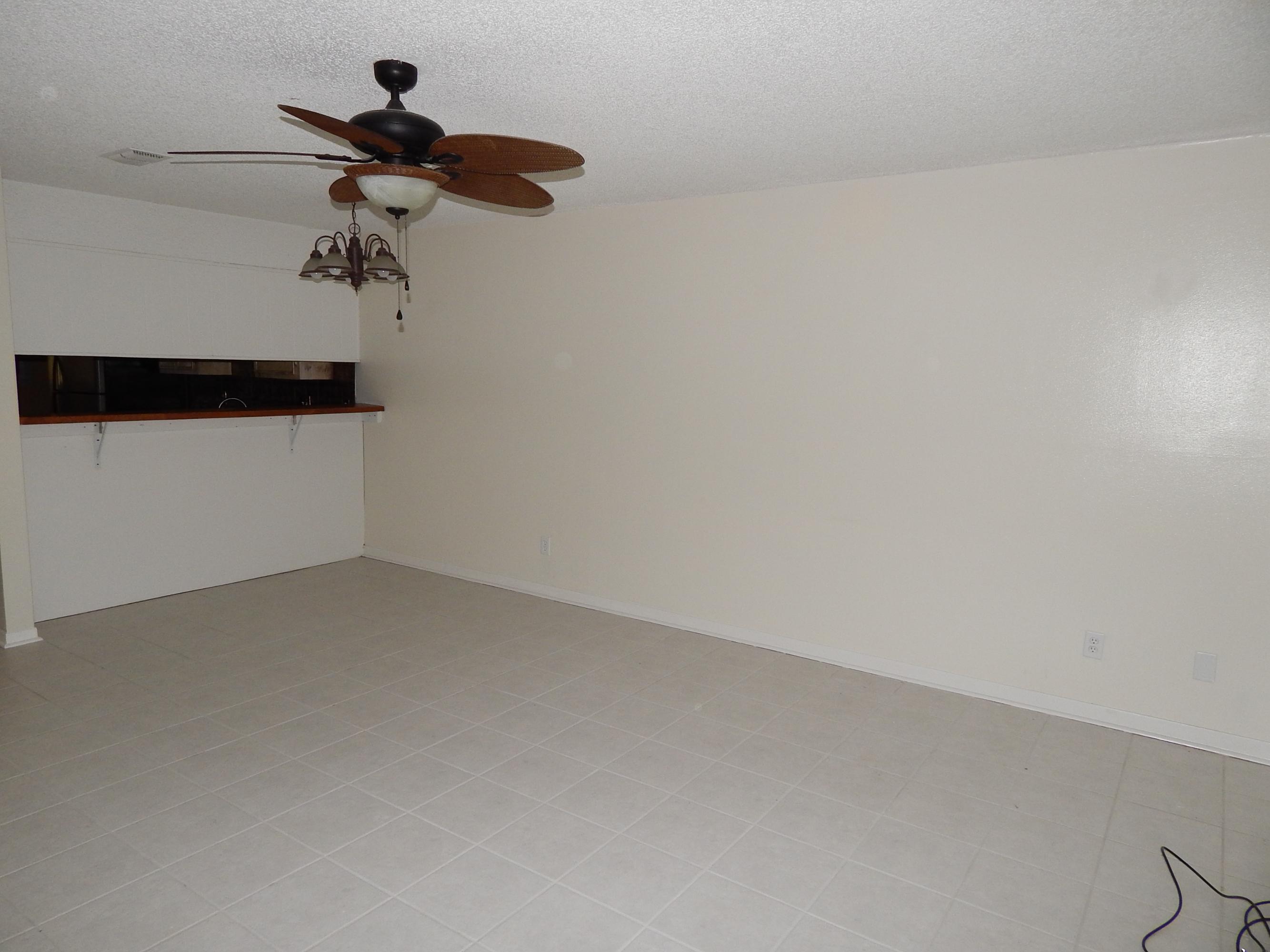 HOWARD GILL REPLAT - Residential