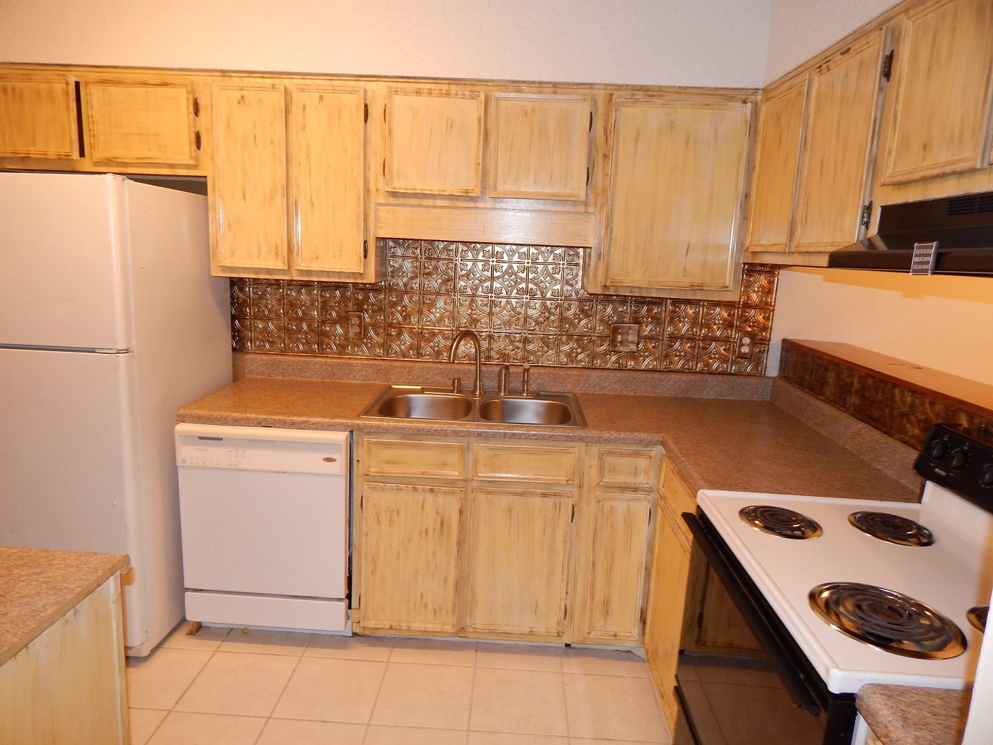 HOWARD GILL REPLAT - Residential