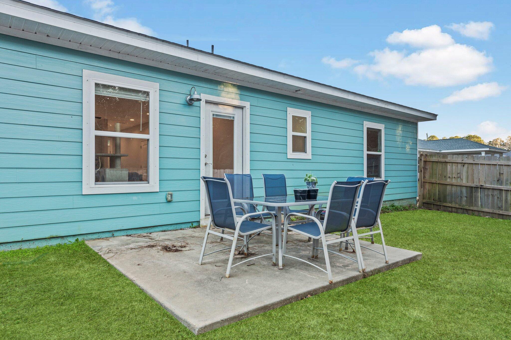 COMMODORE PARK - Residential