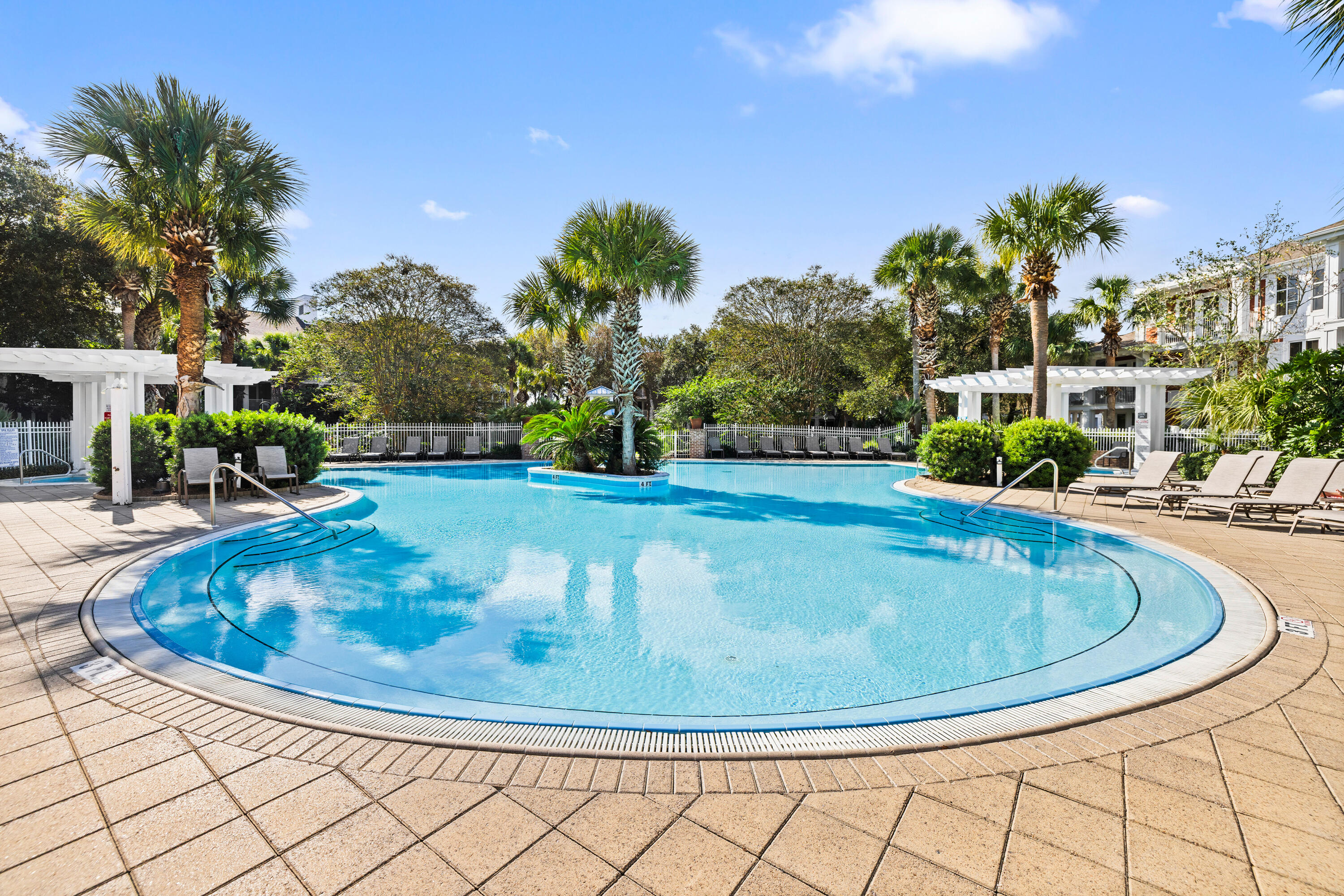 OBSERVATION POINT - Residential