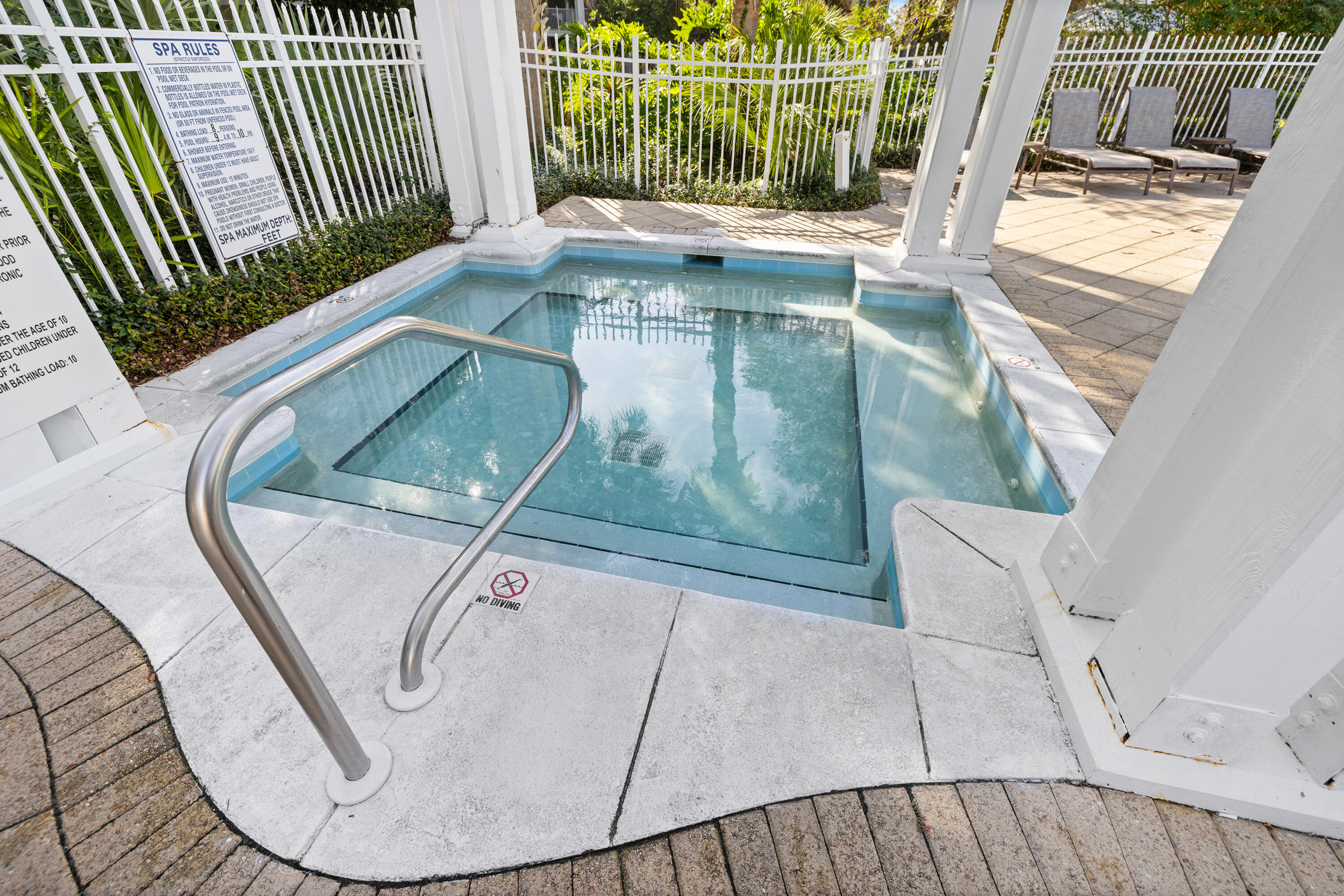 OBSERVATION POINT - Residential