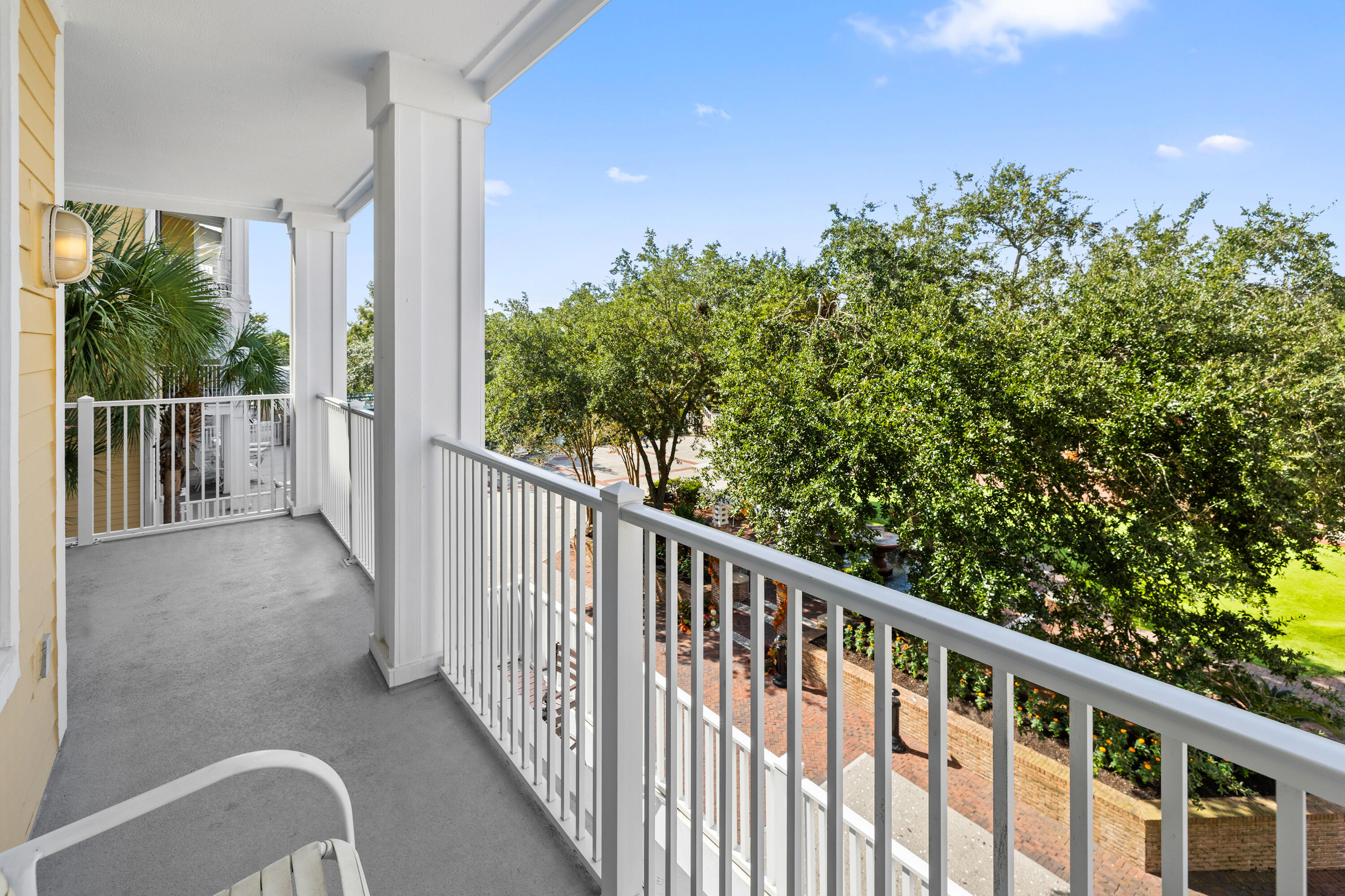 OBSERVATION POINT - Residential