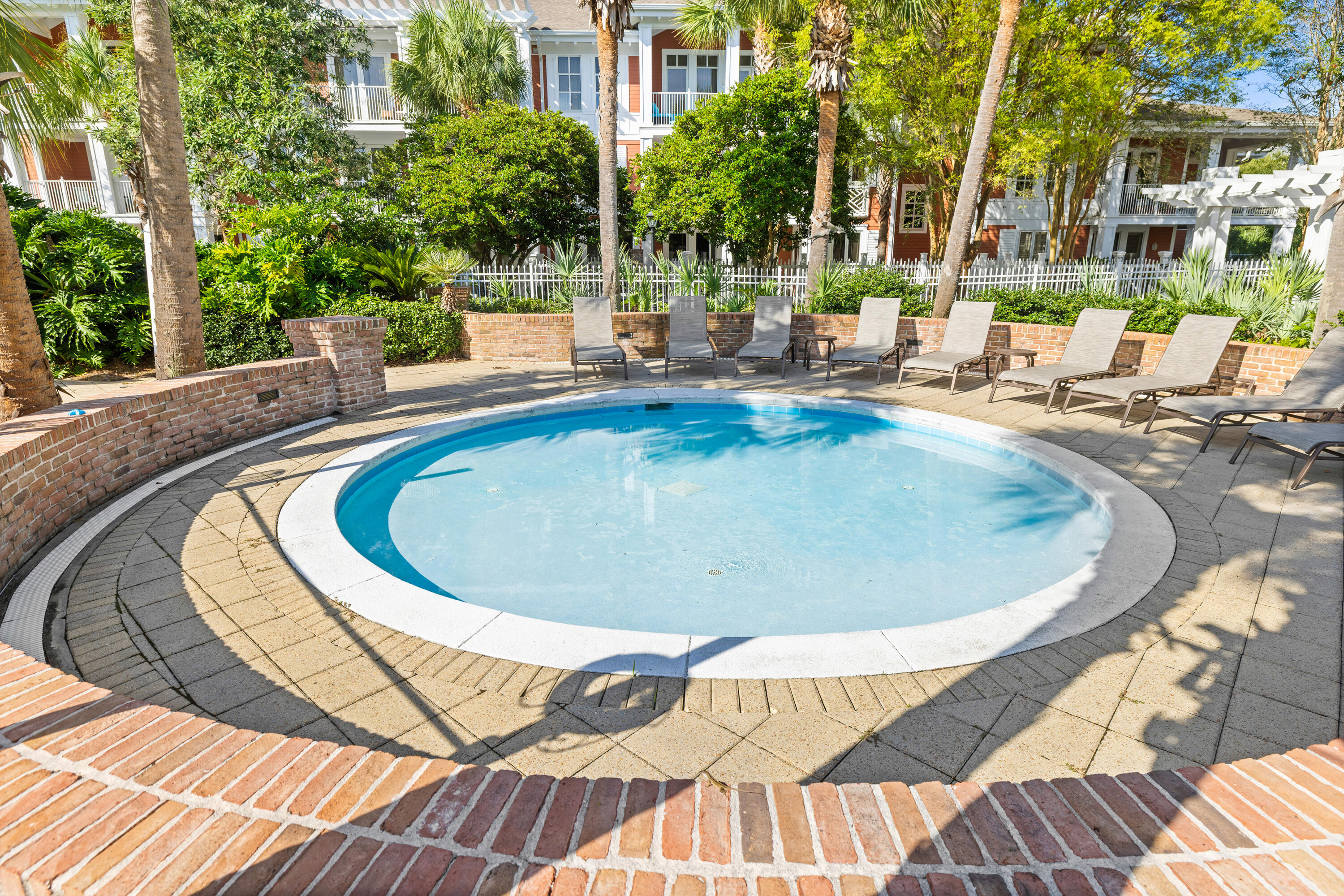 OBSERVATION POINT - Residential