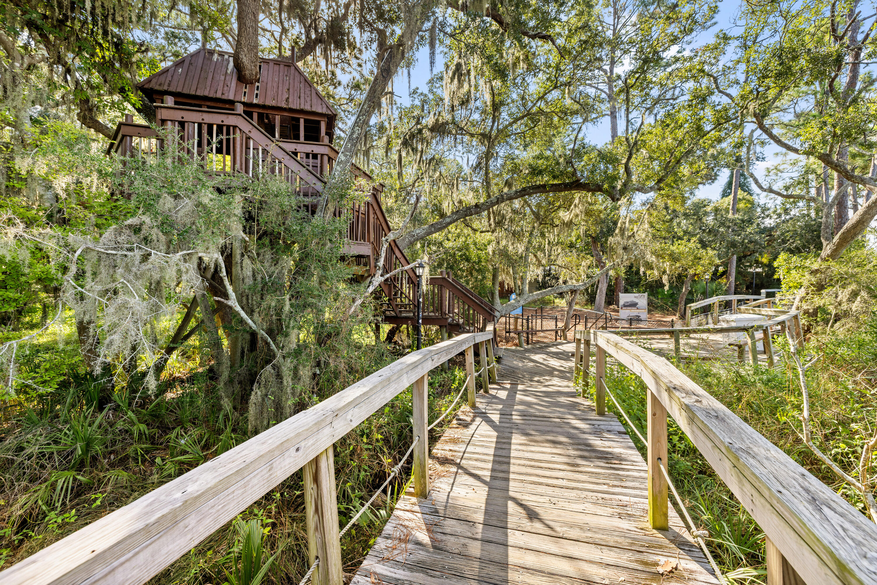 OBSERVATION POINT - Residential