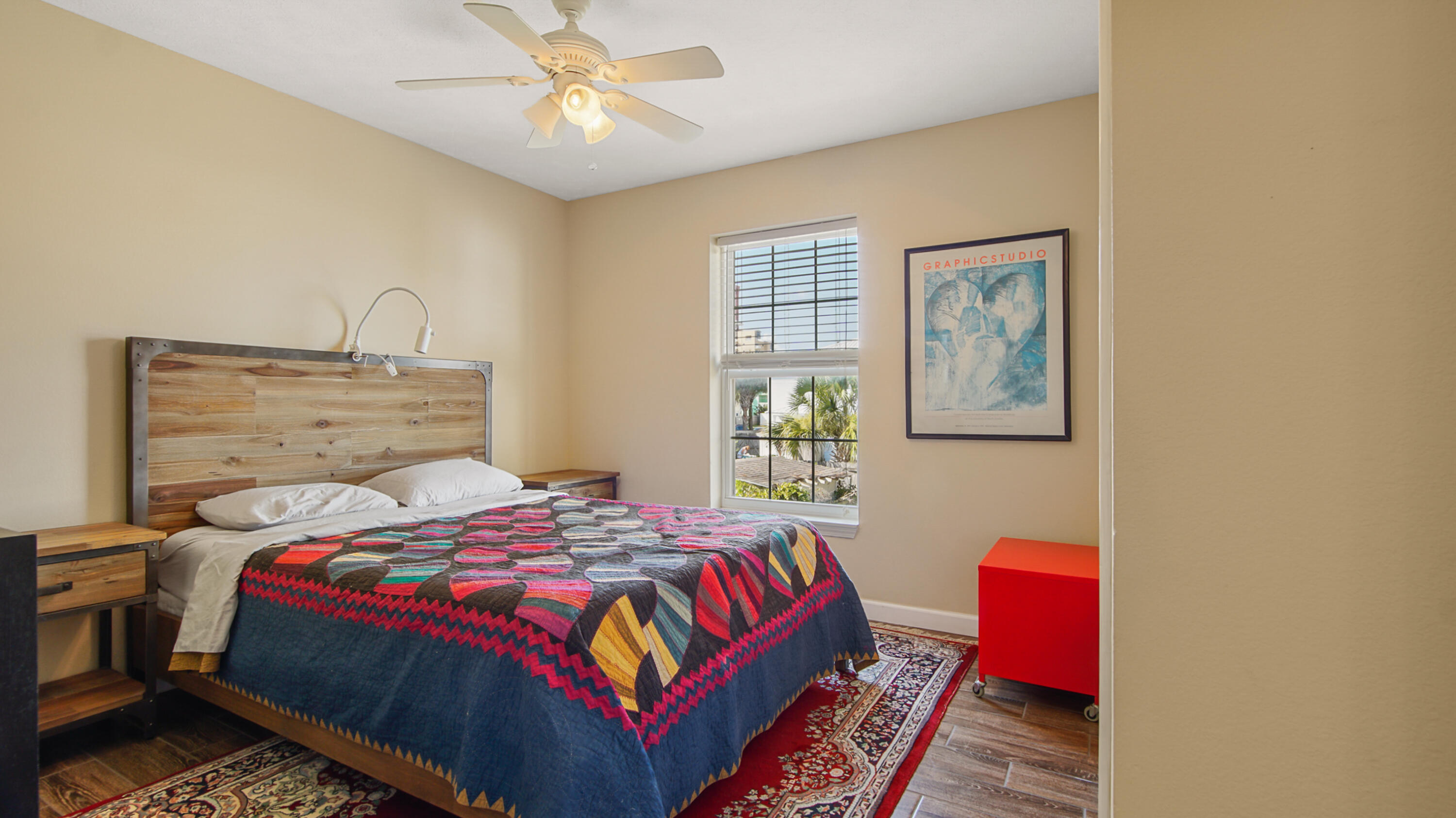 HOLIDAY BEACH - Residential