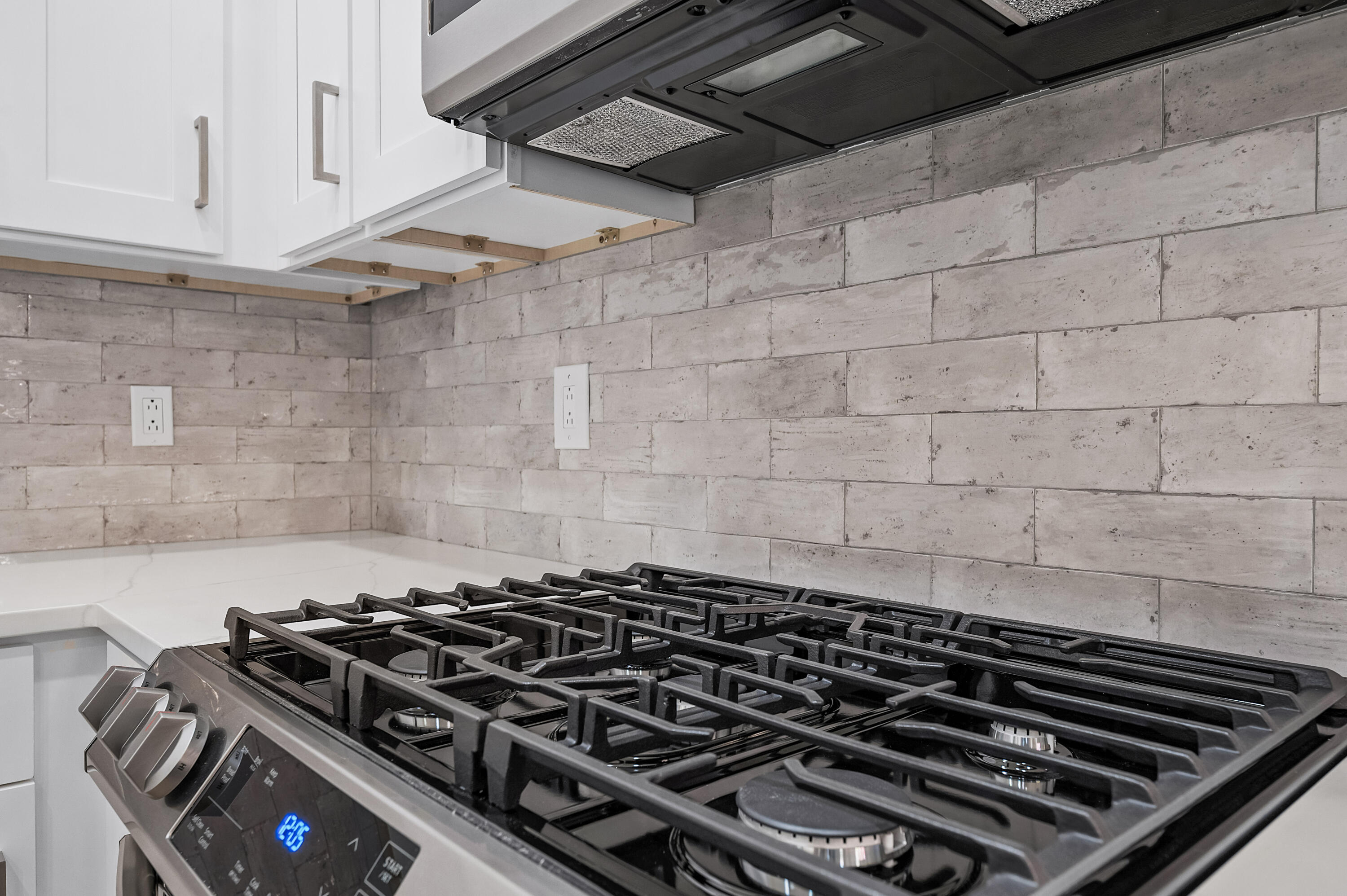 BAYSHORE PLACE PH 2 - Residential