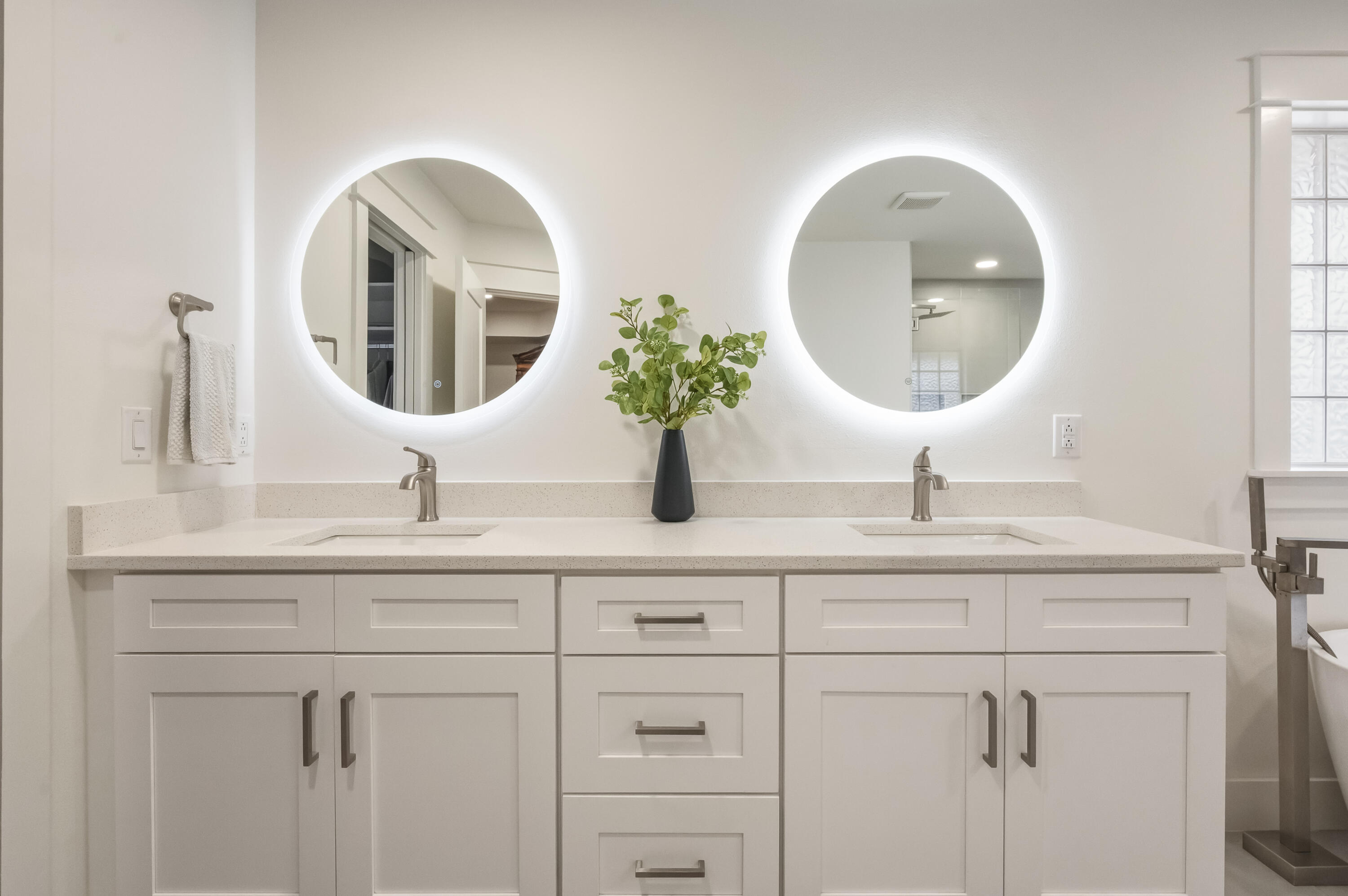 BAYSHORE PLACE PH 2 - Residential