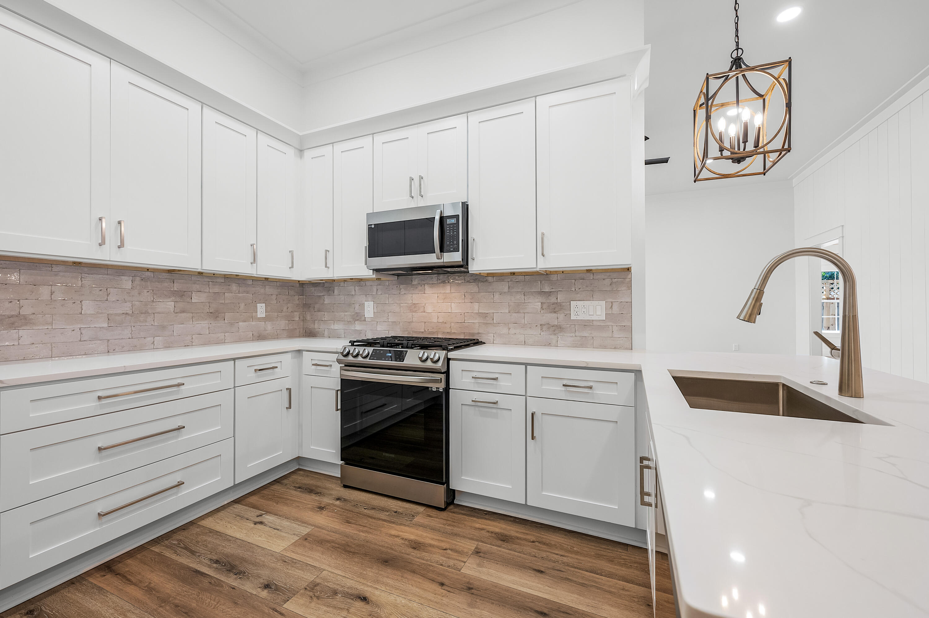 BAYSHORE PLACE PH 2 - Residential