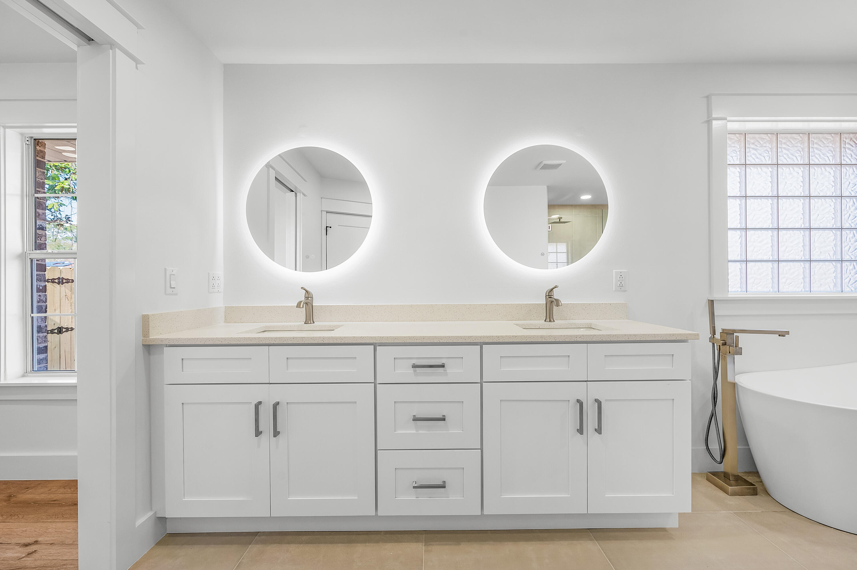 BAYSHORE PLACE PH 2 - Residential