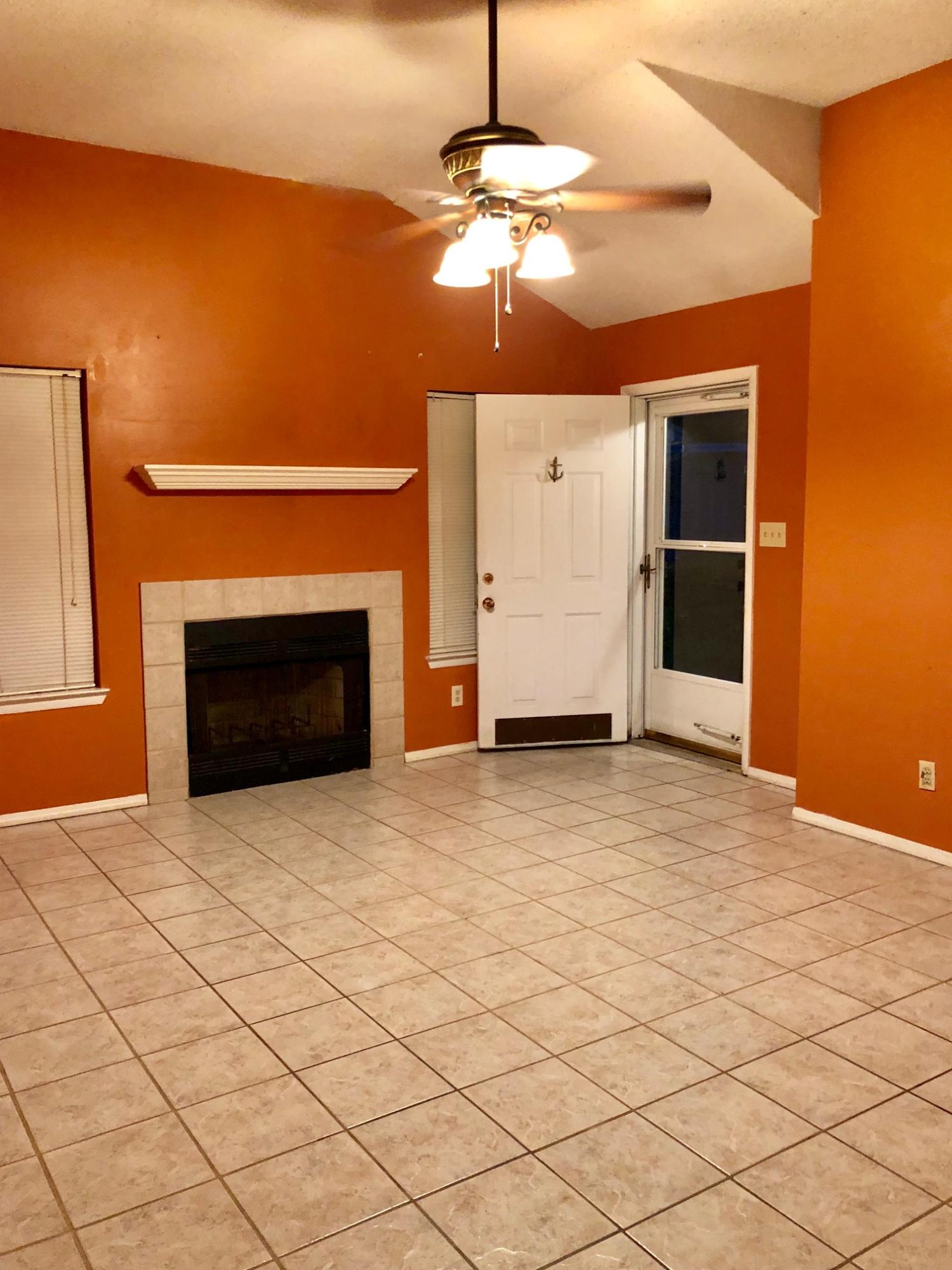 YORKTOWN AT WILLOW BEND - Residential