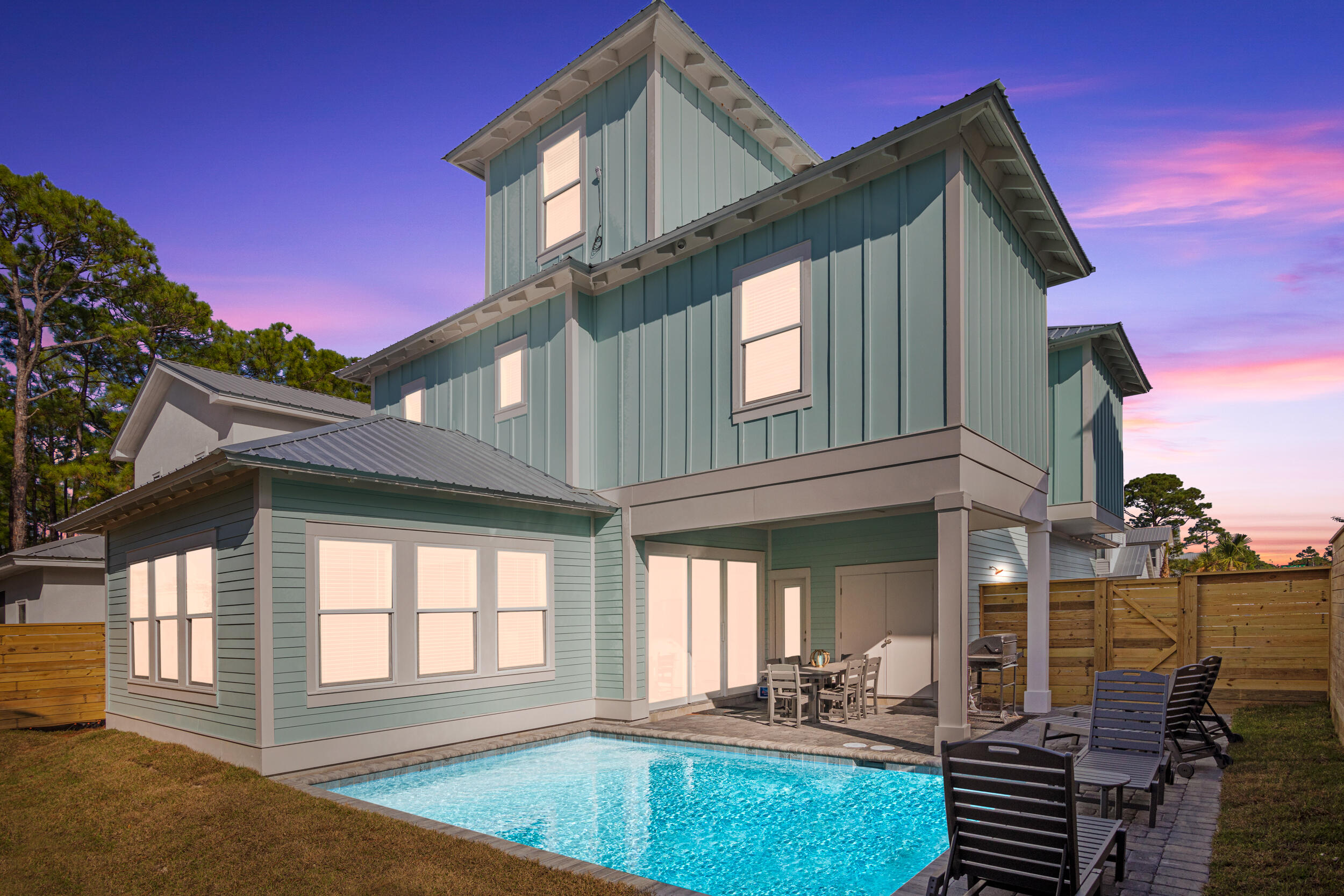 FRANGISTA BEACH 2ND ADDN - Residential