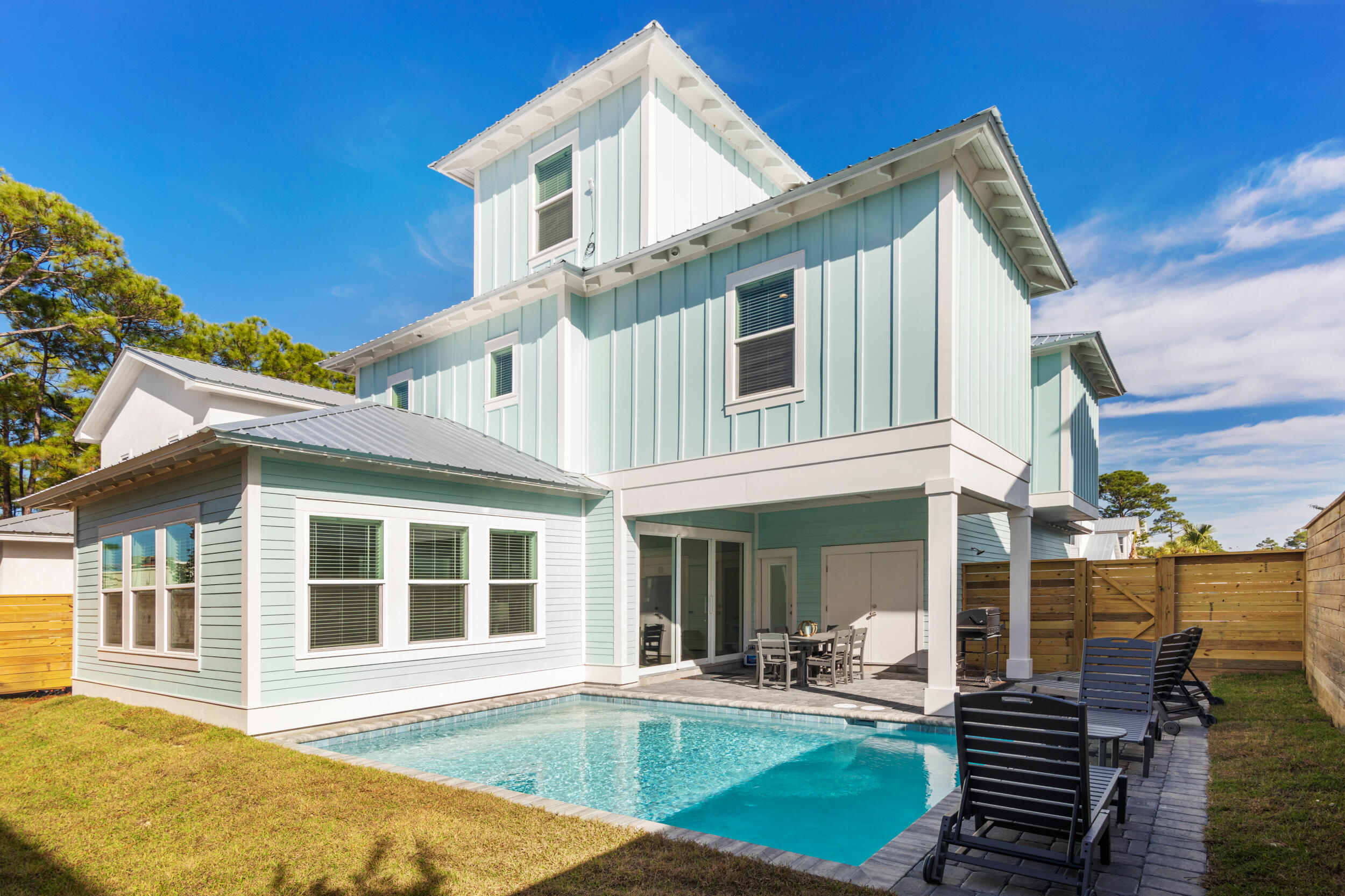 FRANGISTA BEACH 2ND ADDN - Residential