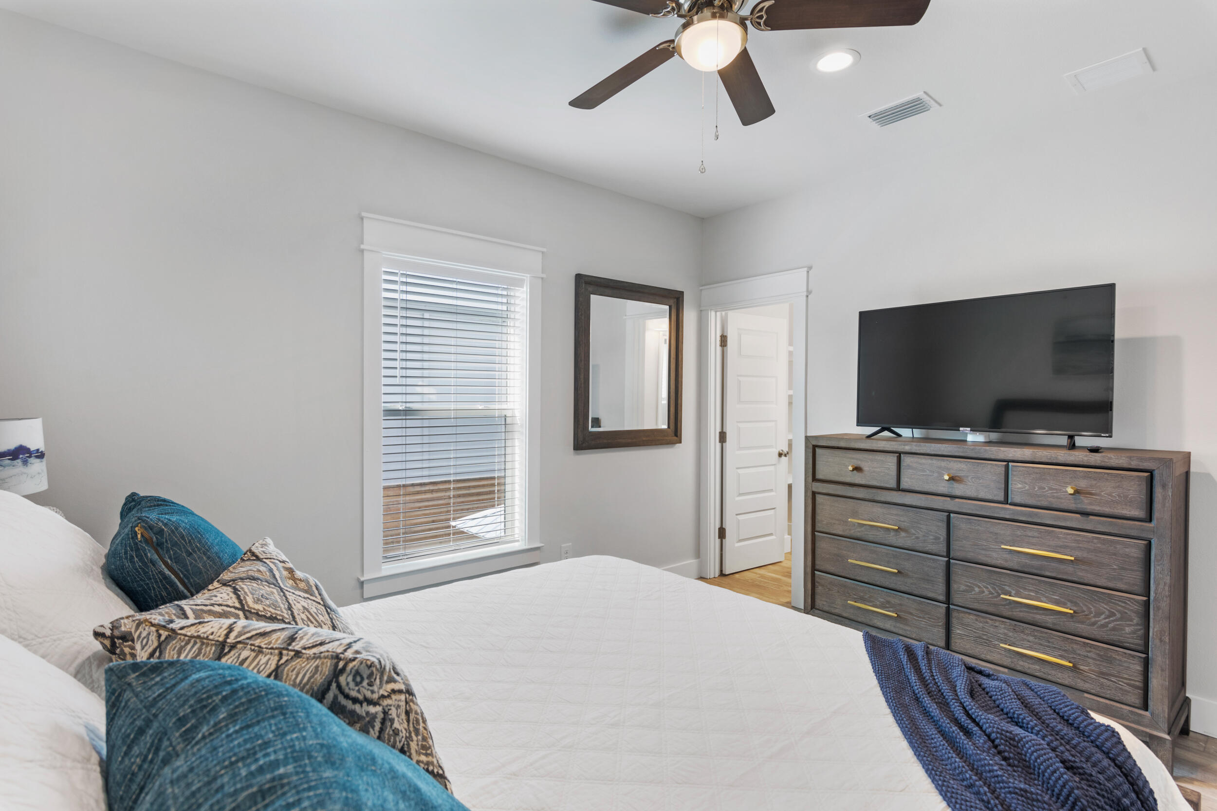 FRANGISTA BEACH 2ND ADDN - Residential