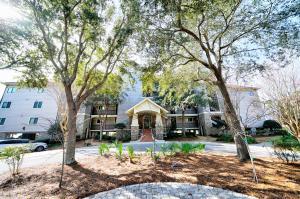 WILD HERON LAKESIDE LODGE - Residential