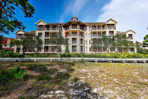 WILD HERON LAKESIDE LODGE - Residential