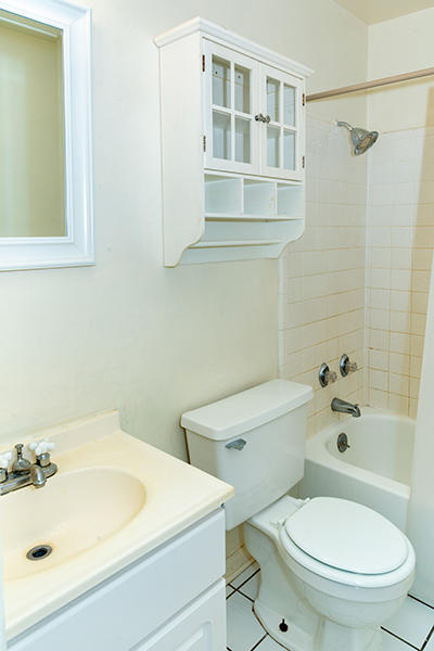 FOREST HEIGHTS - Residential Lease