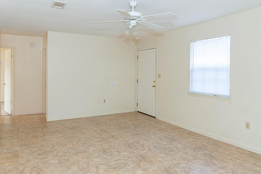 FOREST HEIGHTS - Residential Lease