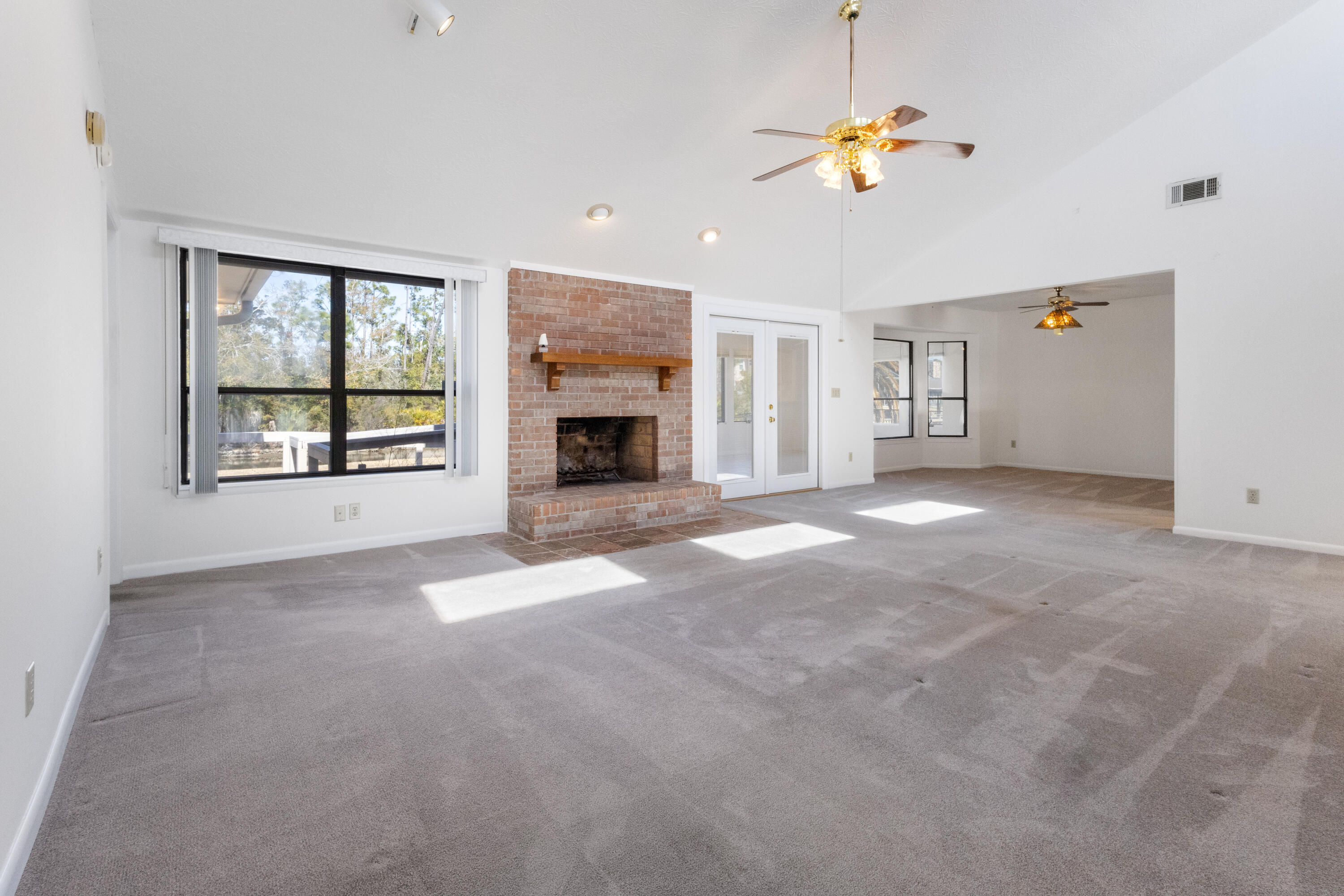 NORTH SHORE 1ST ADDN - Residential