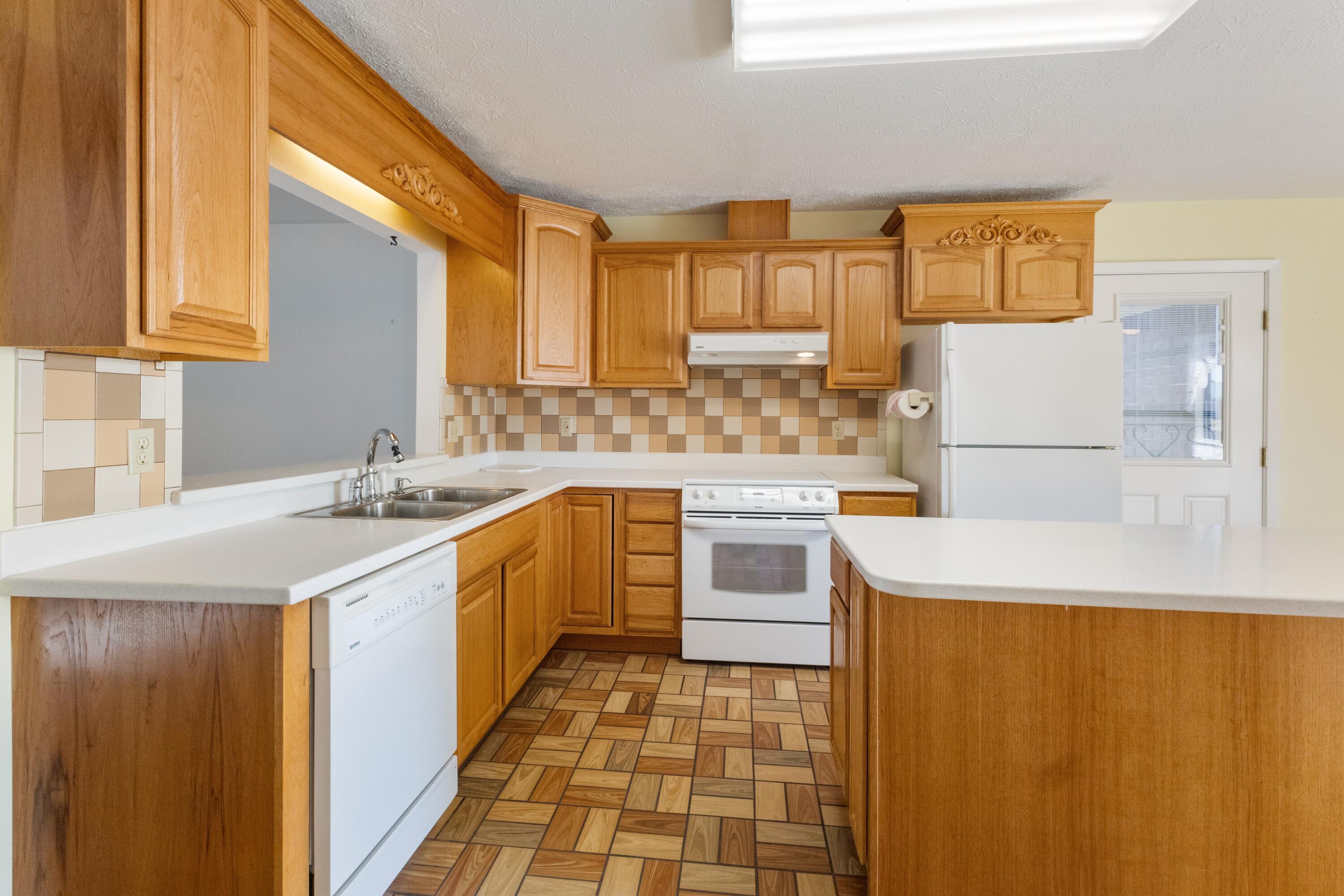 NORTH SHORE 1ST ADDN - Residential