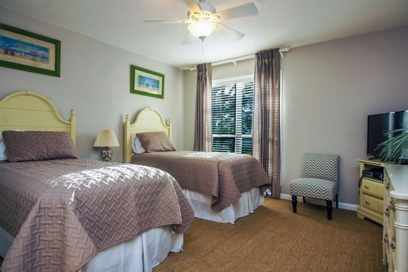 SANDPIPER VILLAGE CONDO - Residential