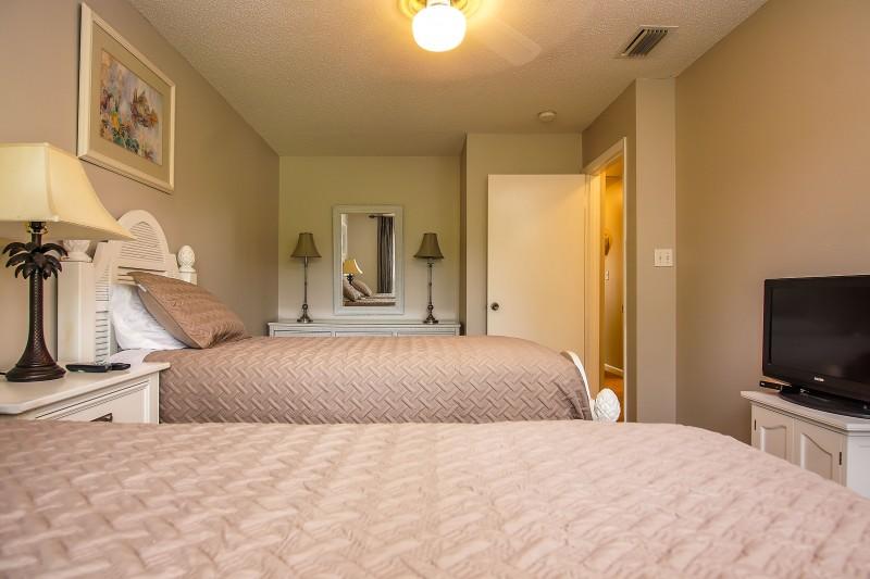 SANDPIPER VILLAGE CONDO - Residential