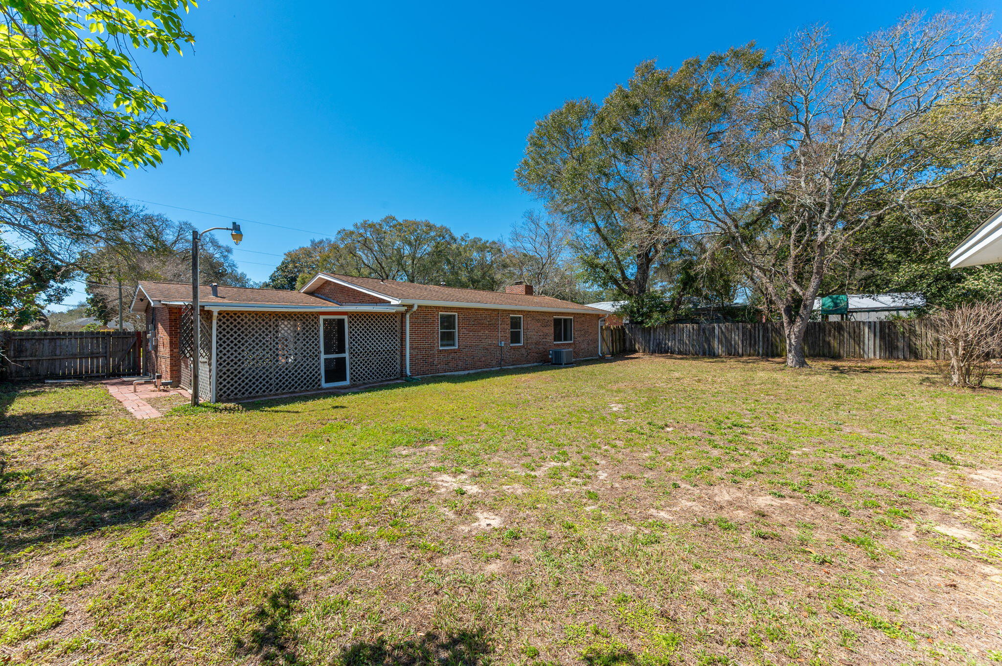 MIDPINES - Residential Lease