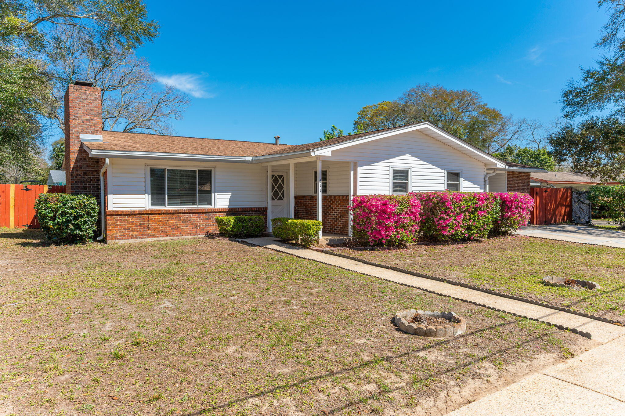MIDPINES - Residential Lease