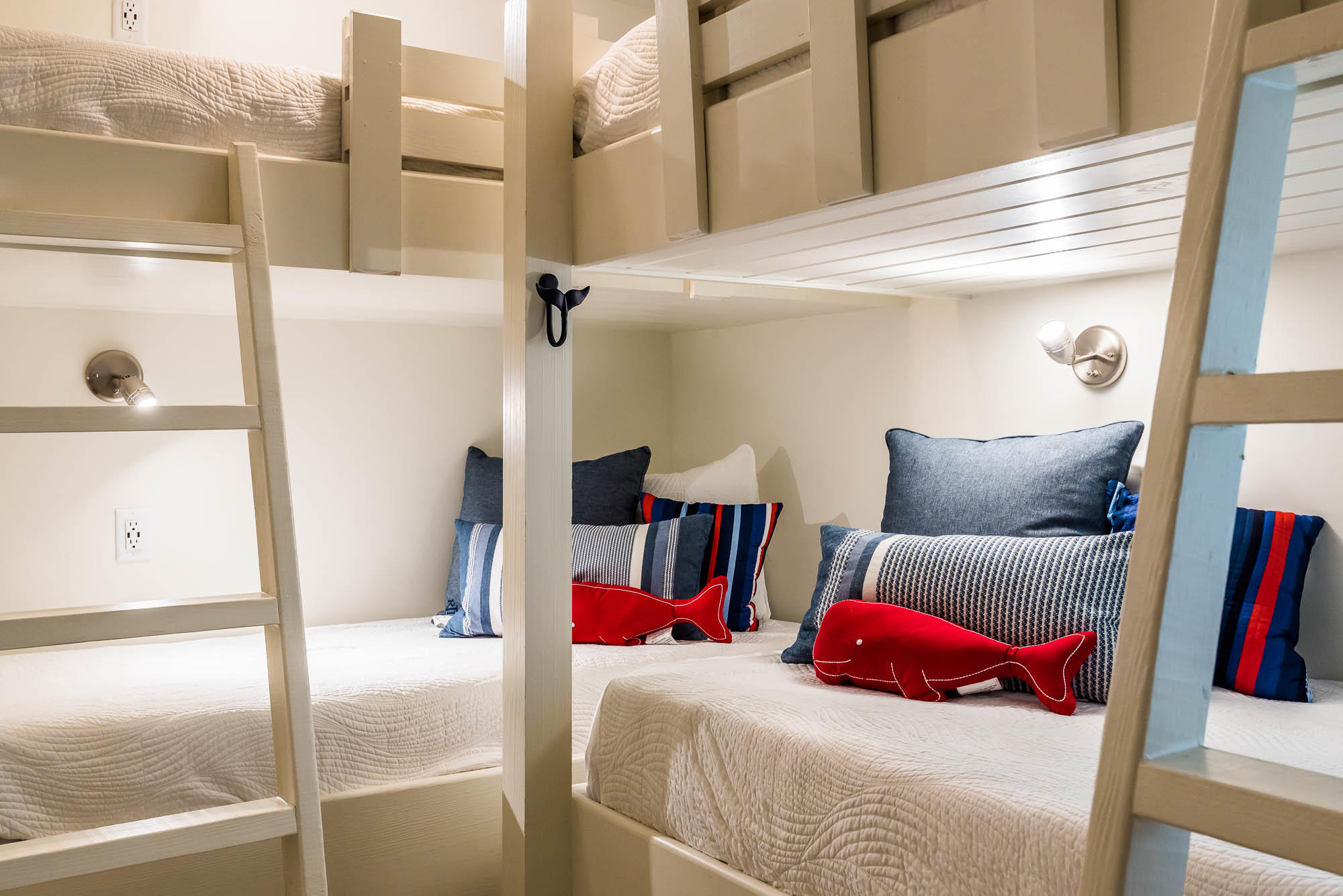 WALK OVER DUNES - Residential