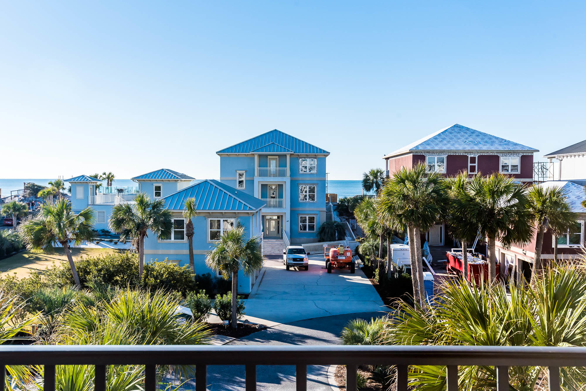 WALK OVER DUNES - Residential