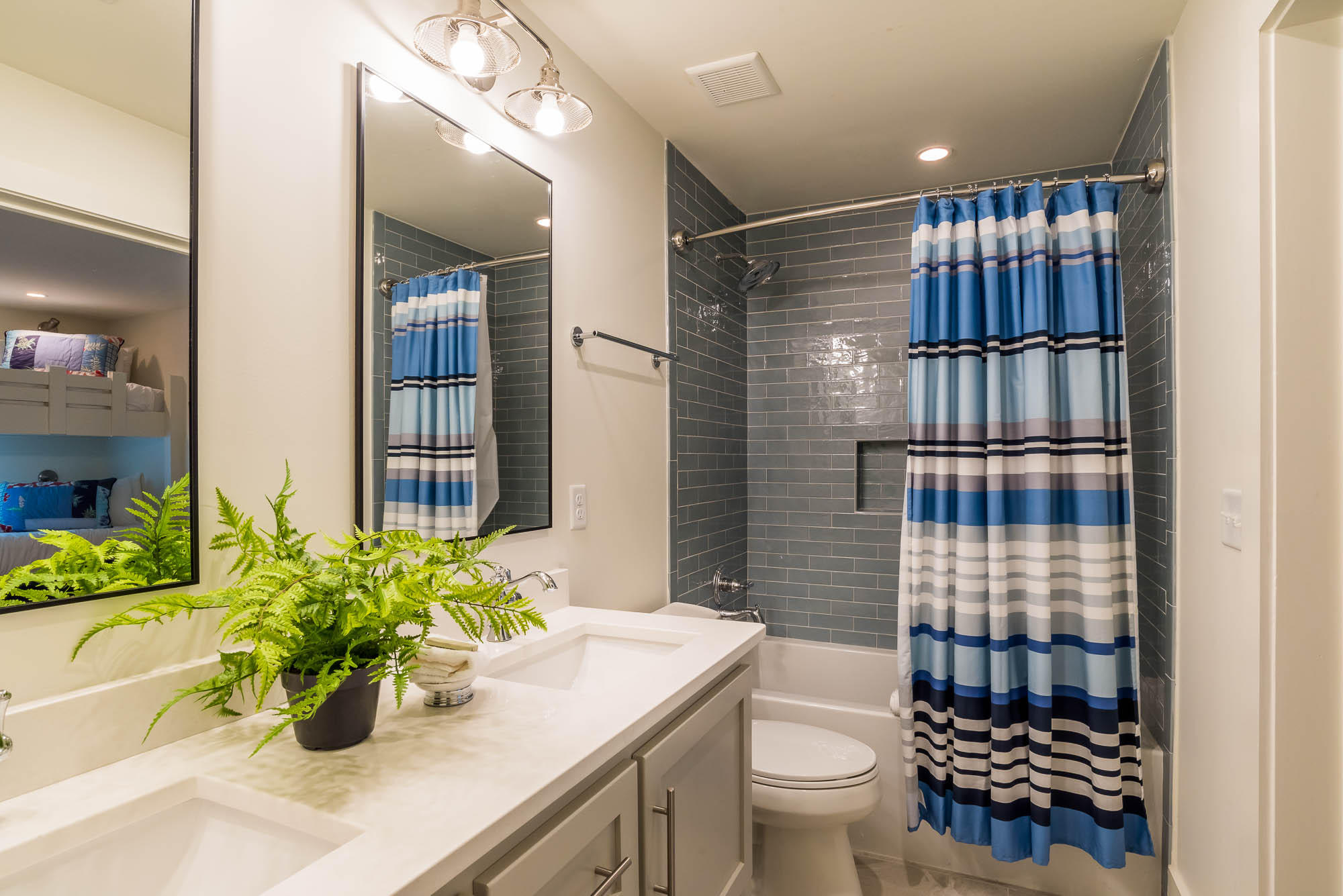 WALK OVER DUNES - Residential