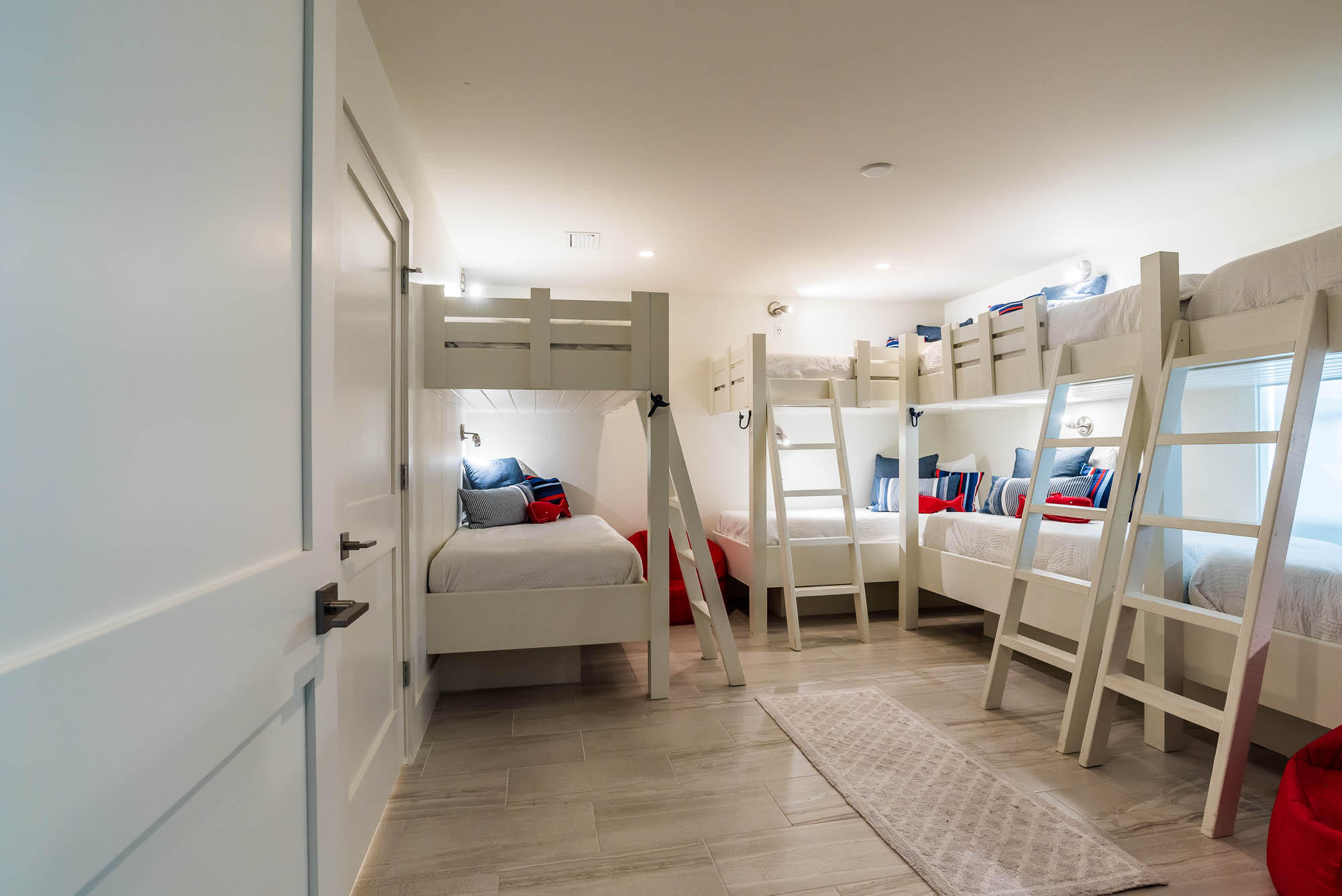 WALK OVER DUNES - Residential