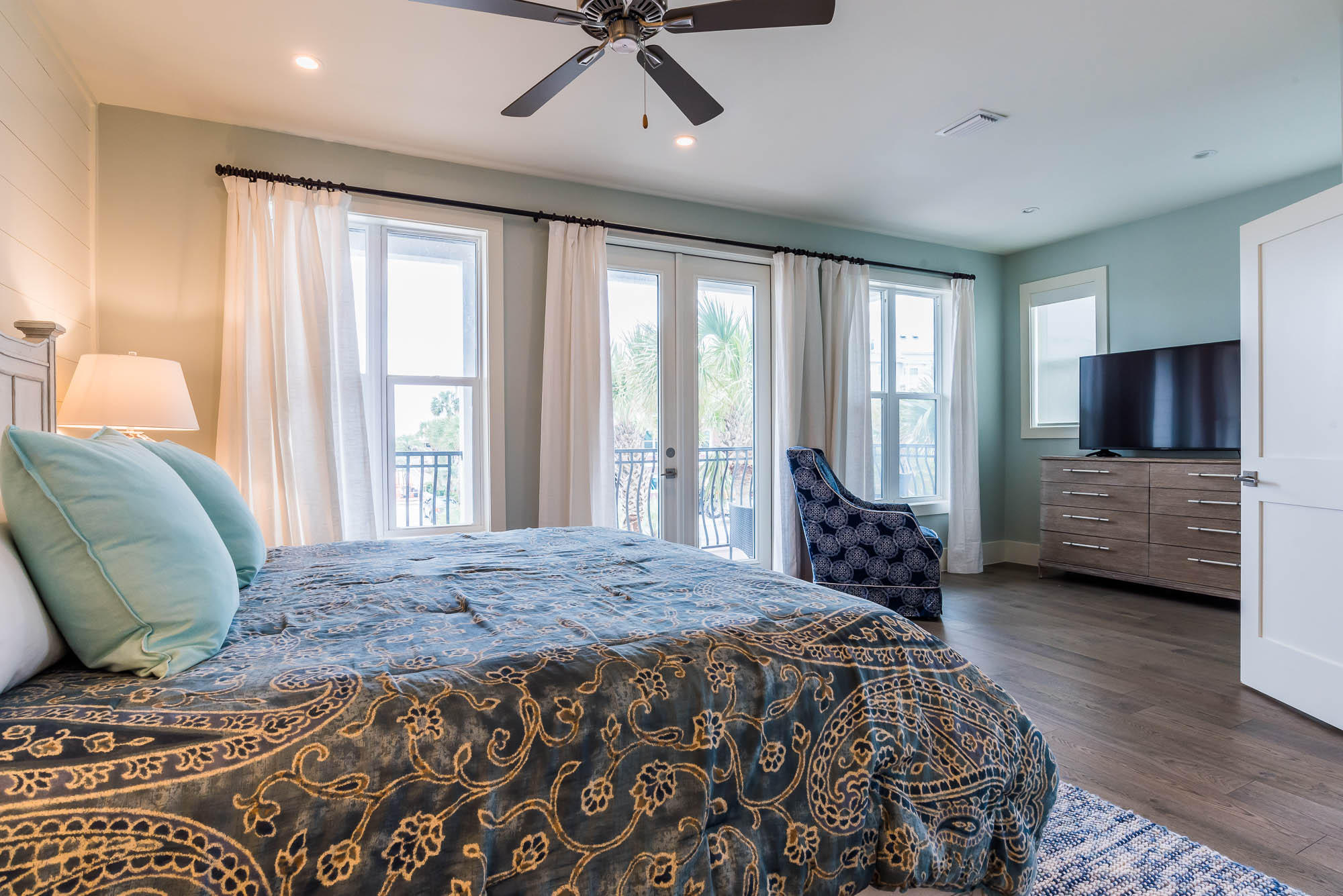 WALK OVER DUNES - Residential