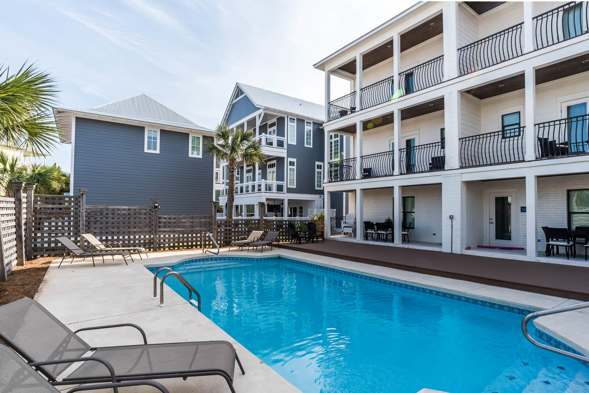 WALK OVER DUNES - Residential