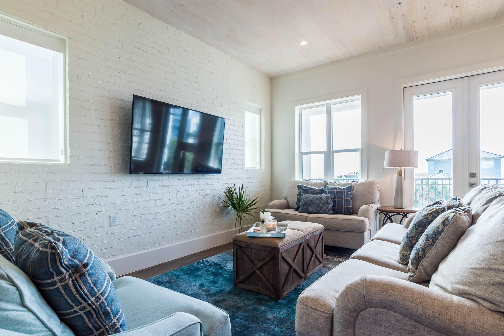 WALK OVER DUNES - Residential