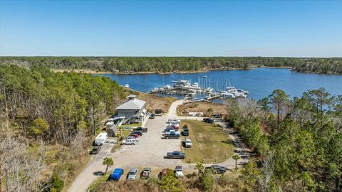 621 Marina Village Boulevard Freeport FL 32439