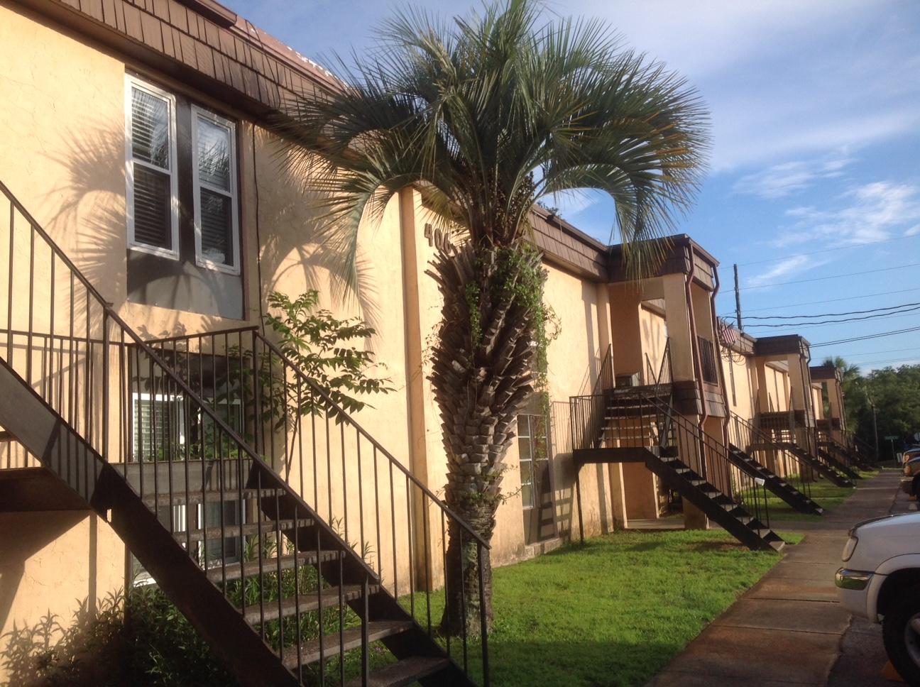 SPANISH VILLAS CONDO - Residential