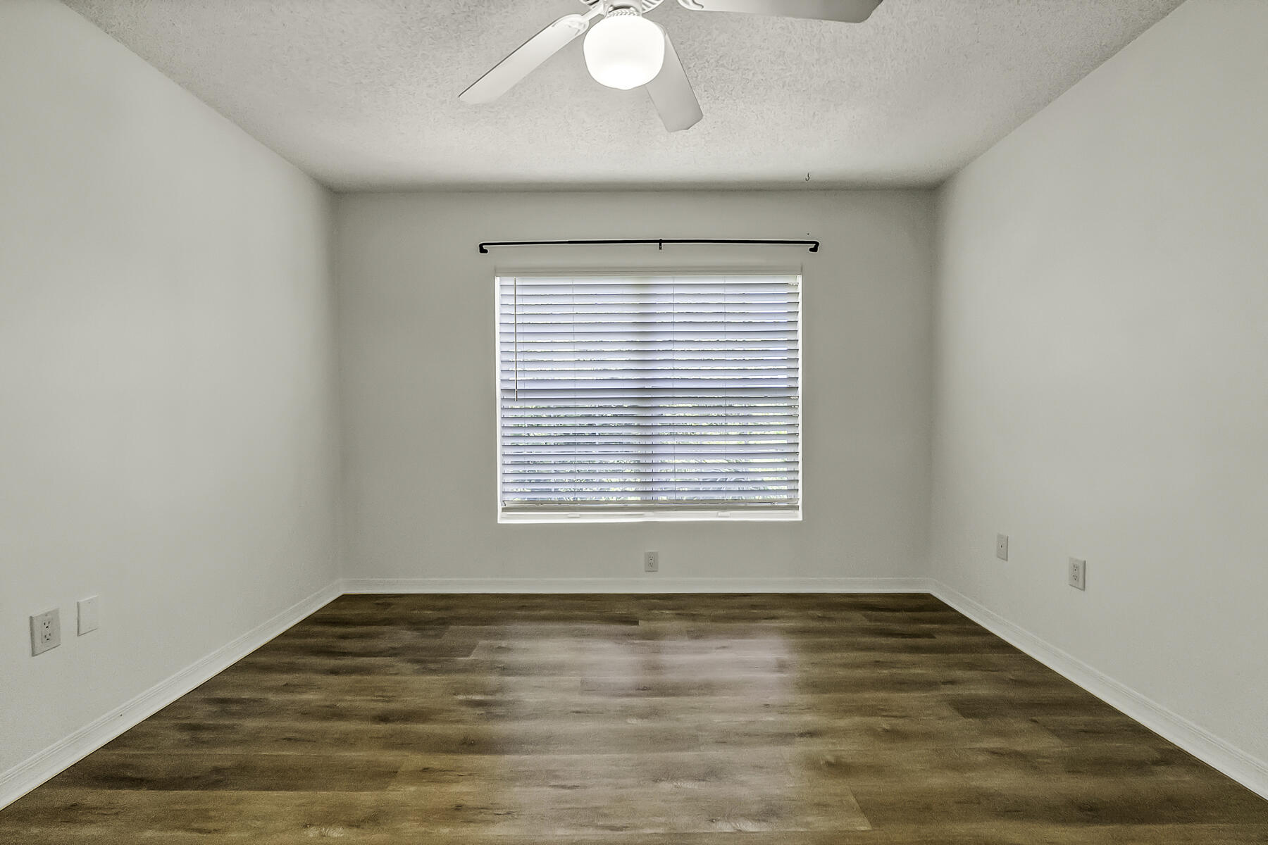 THE FLORIDA CLUB - Residential Lease