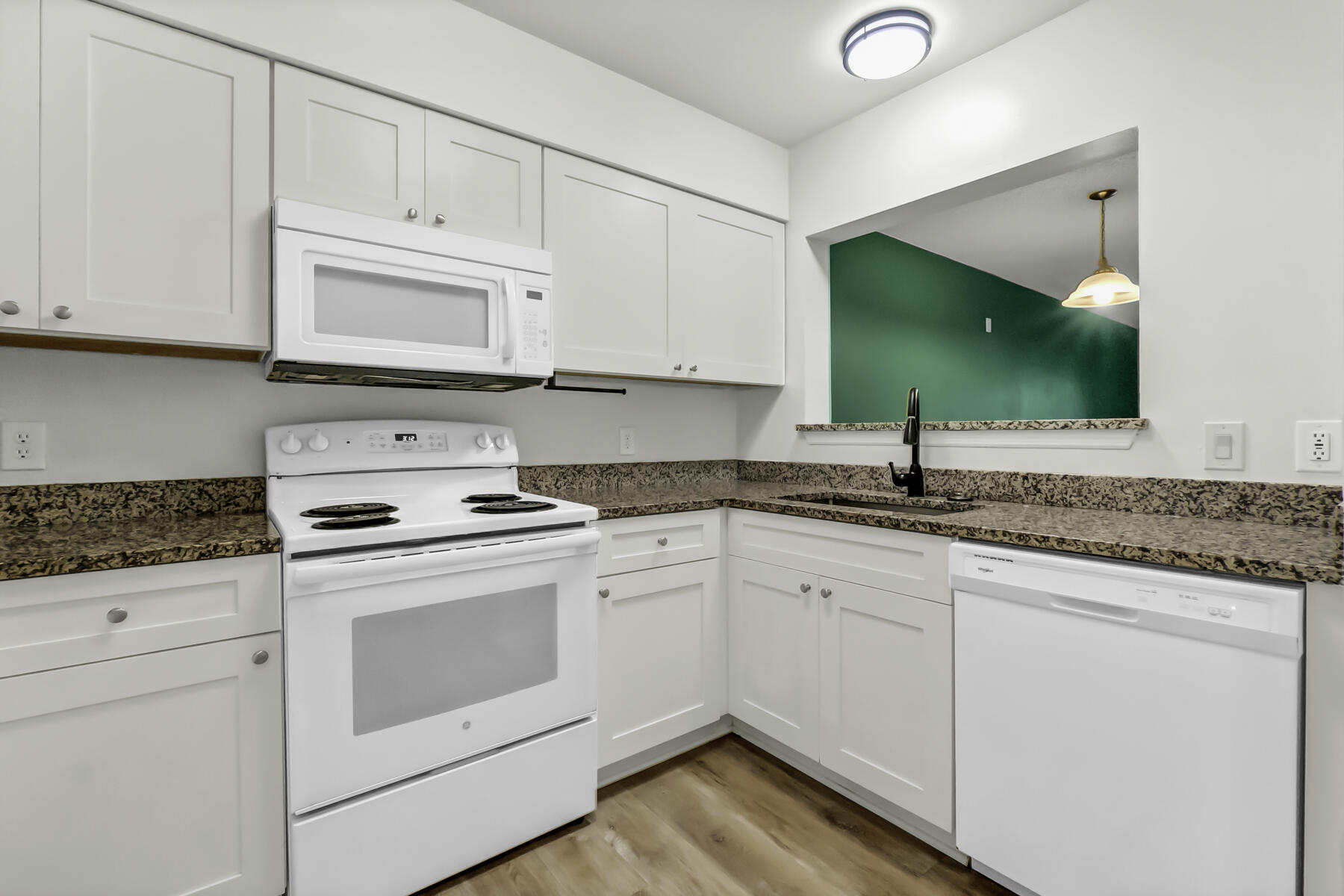 THE FLORIDA CLUB - Residential Lease