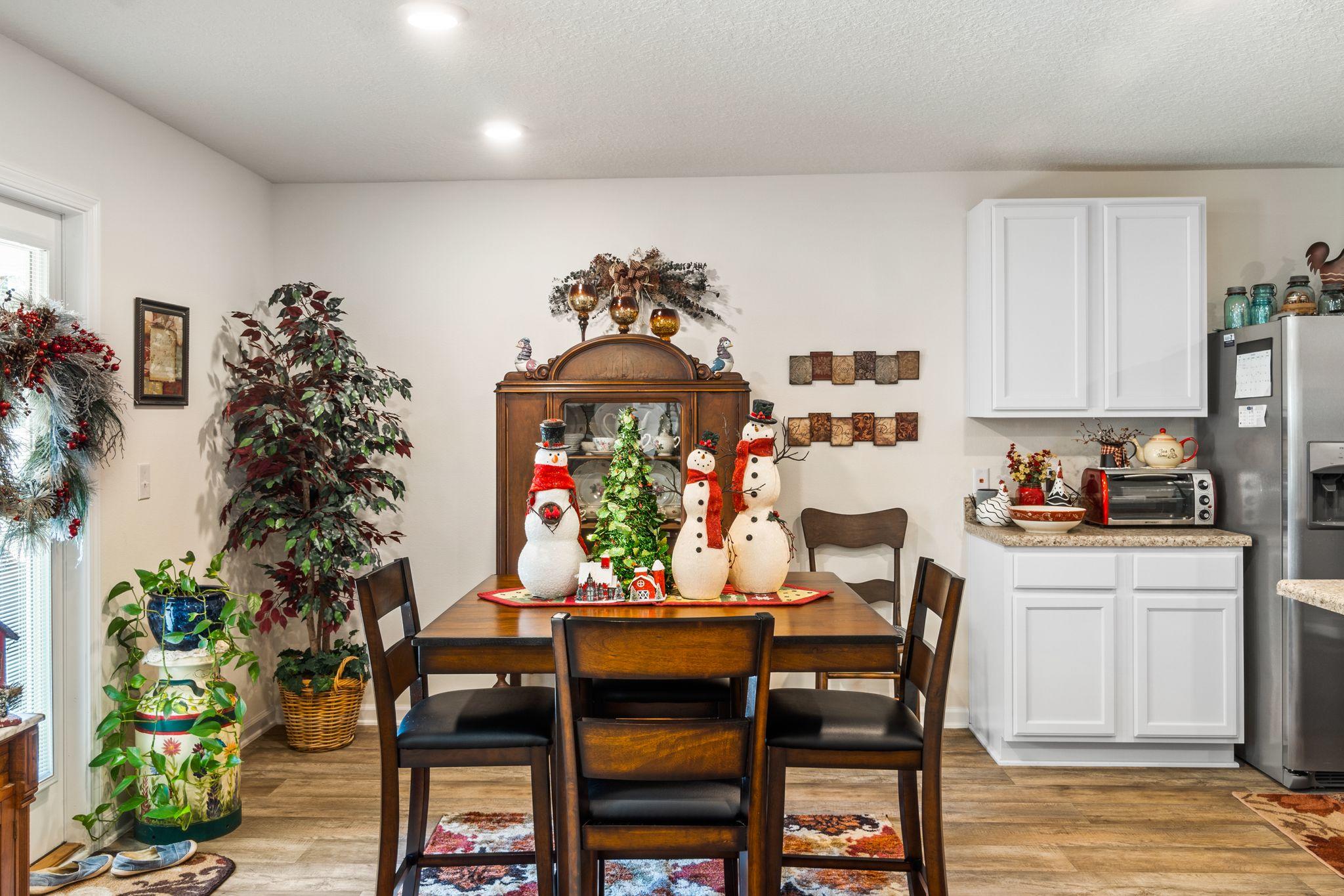 MONTICELLO ESTATES - Residential