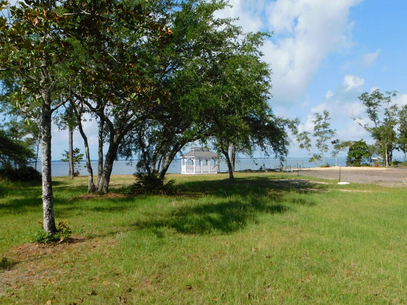 Robolo Bluffs - Land