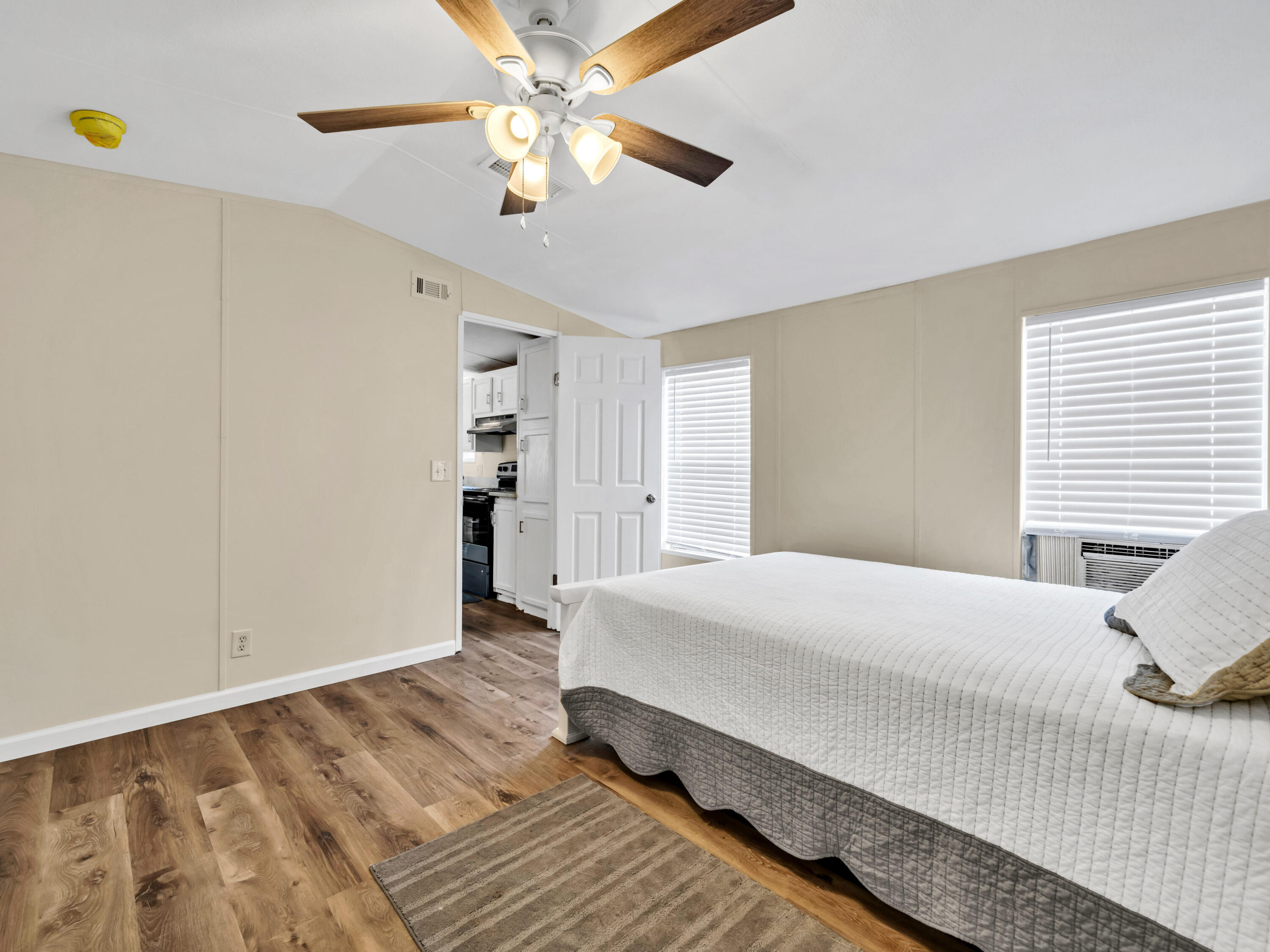 NAVARRE S/D 2ND ADDN - Residential