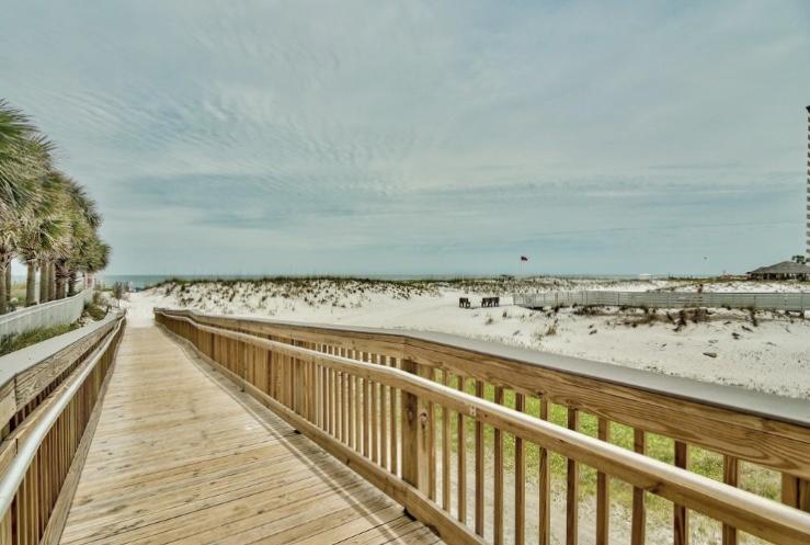 ST MARTIN BEACHWALK VILLAS - Residential