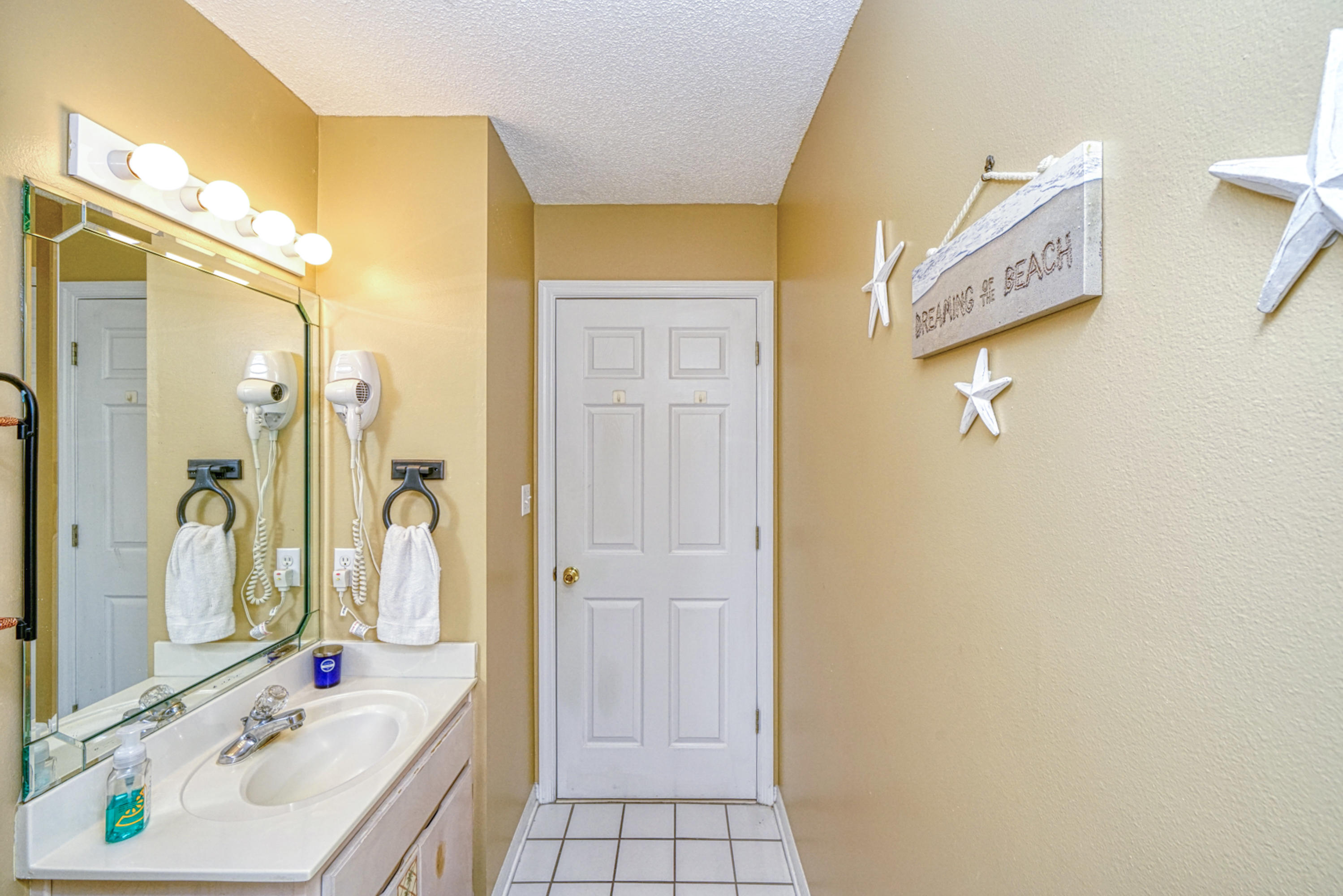 ST MARTIN BEACHWALK VILLAS - Residential