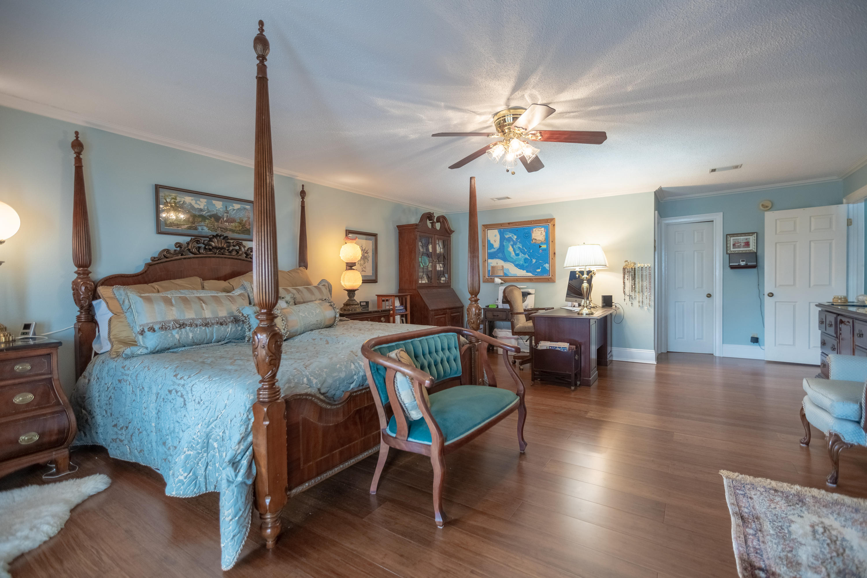 HOLIDAY ISLE - Residential