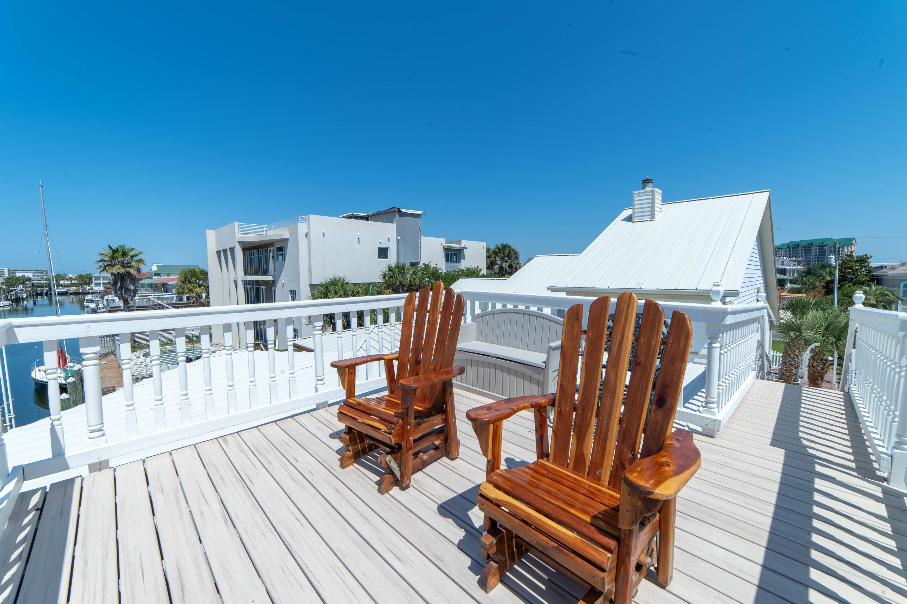 HOLIDAY ISLE - Residential