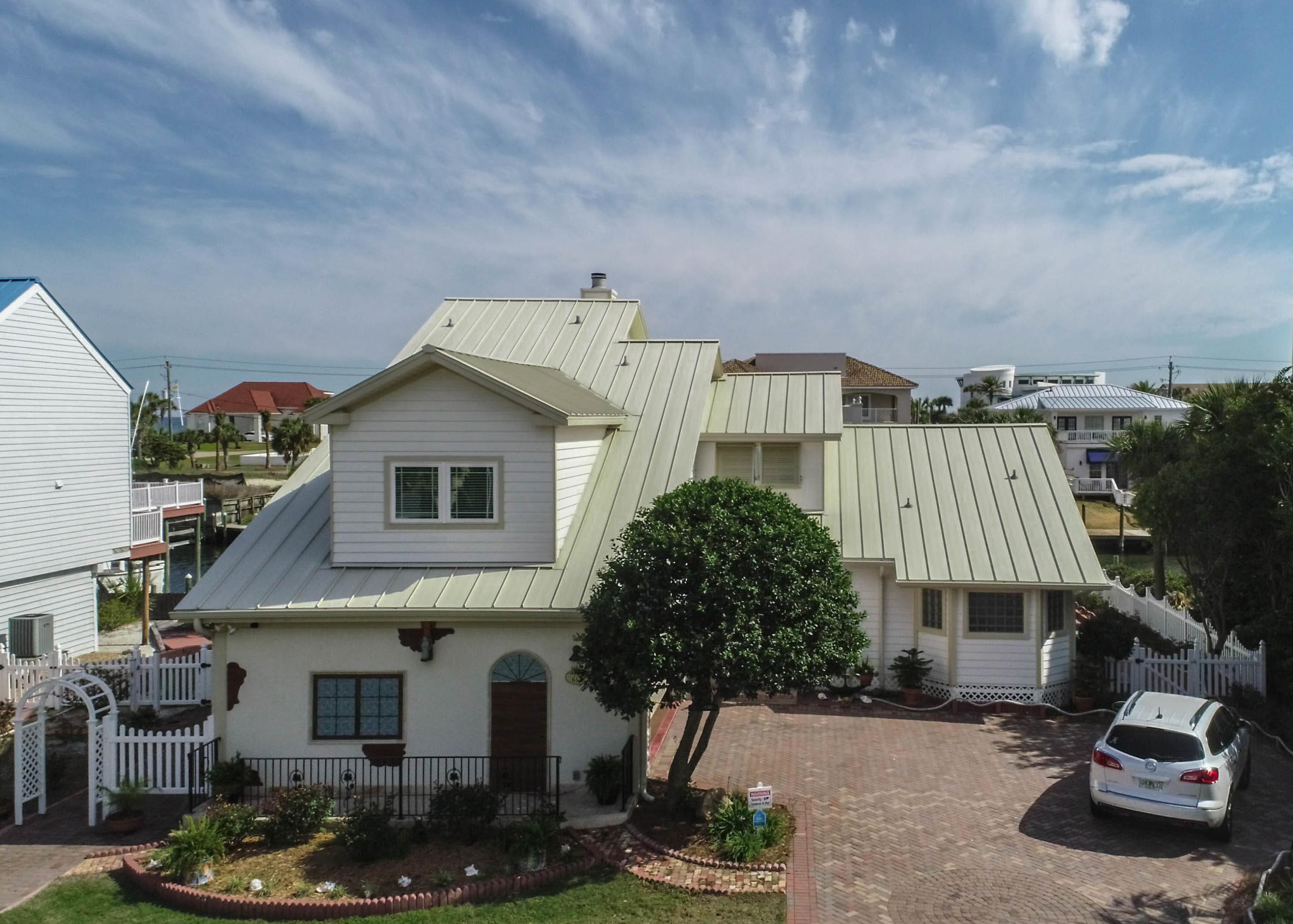 HOLIDAY ISLE - Residential